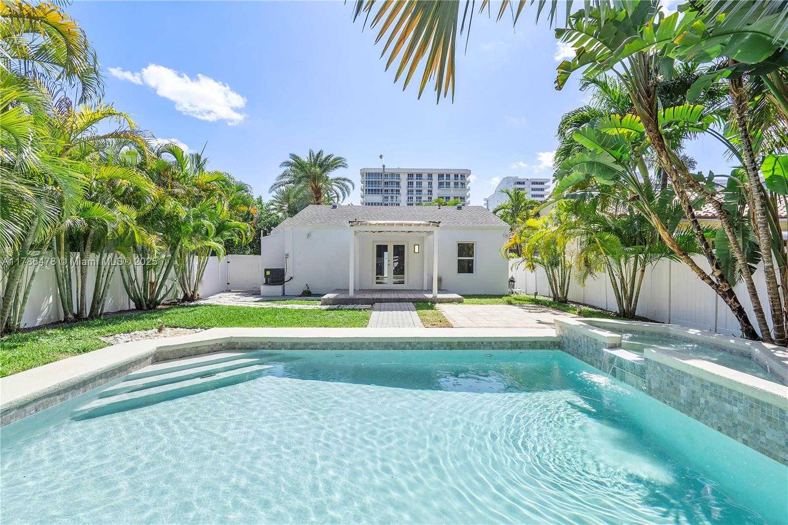 Small Image of 8934 HARDING AVE, Surfside Number 40