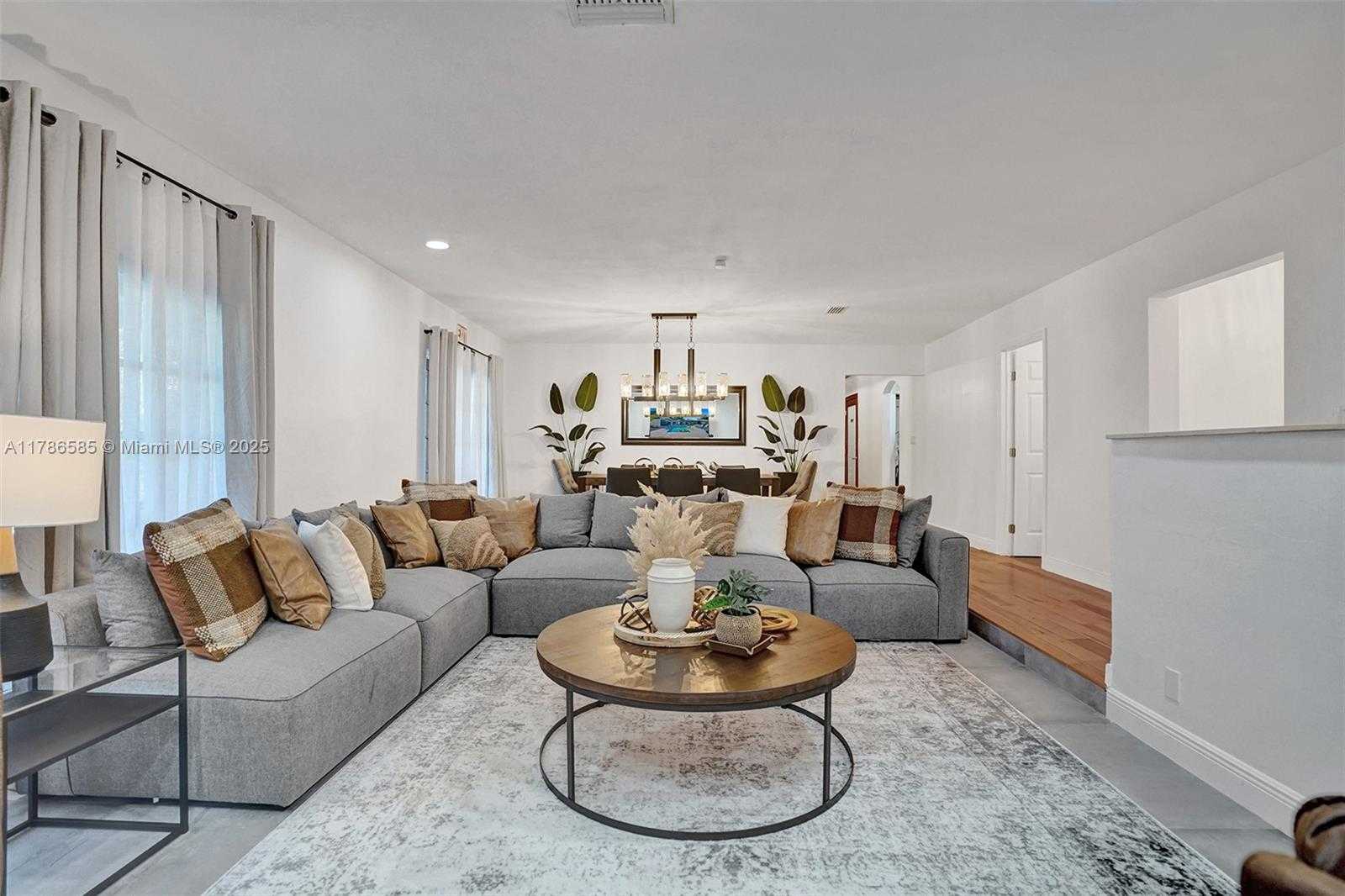 Small Image of 11155 SOUTH WEST 40TH ST, Davie Number 11