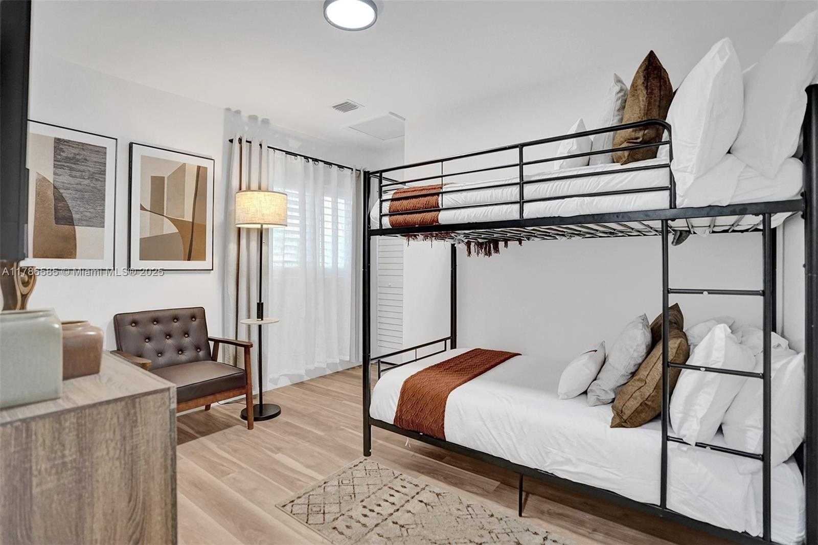 Small Image of 11155 SOUTH WEST 40TH ST, Davie Number 12