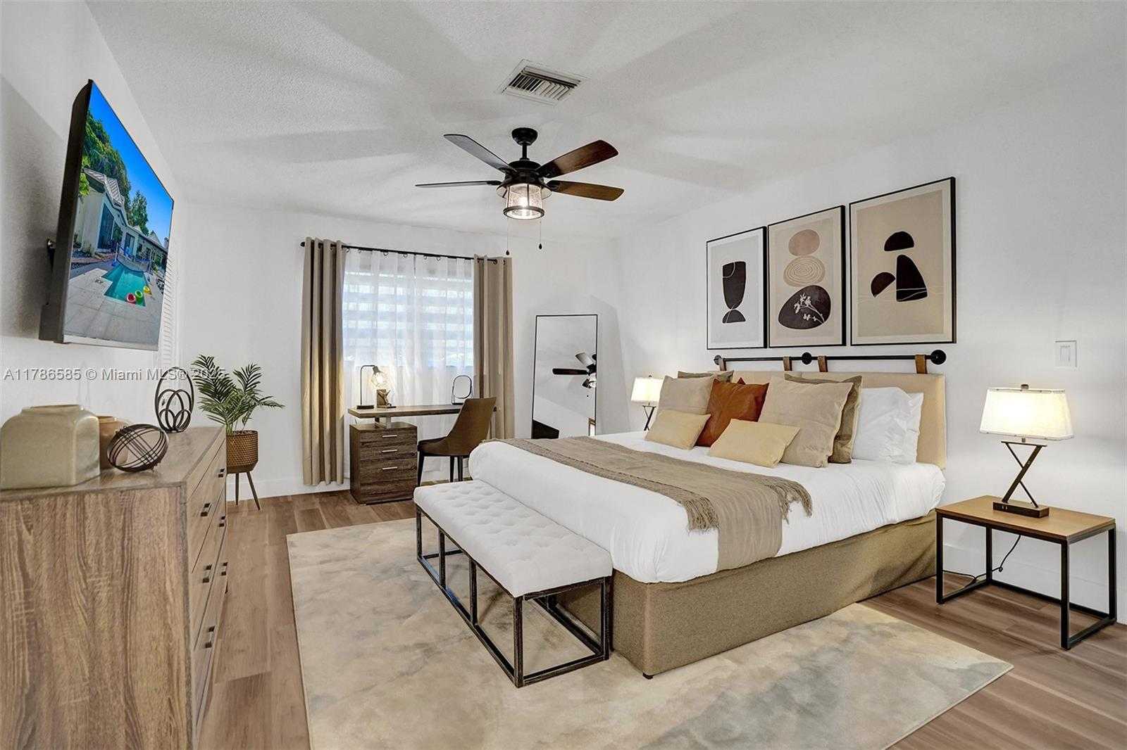 Small Image of 11155 SOUTH WEST 40TH ST, Davie Number 5