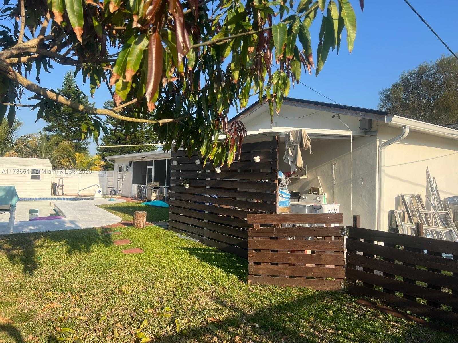 Small Image of 5001 MADISON ST, Hollywood Number 26