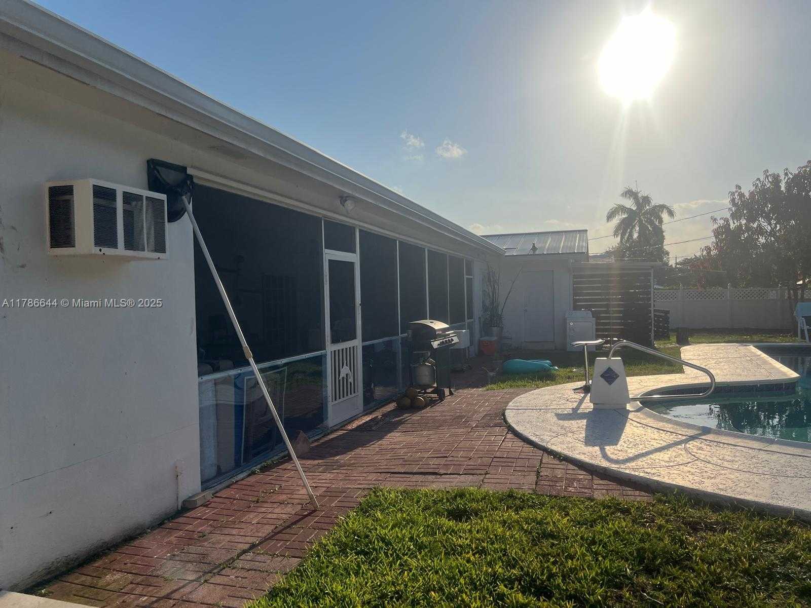 Small Image of 5001 MADISON ST, Hollywood Number 34