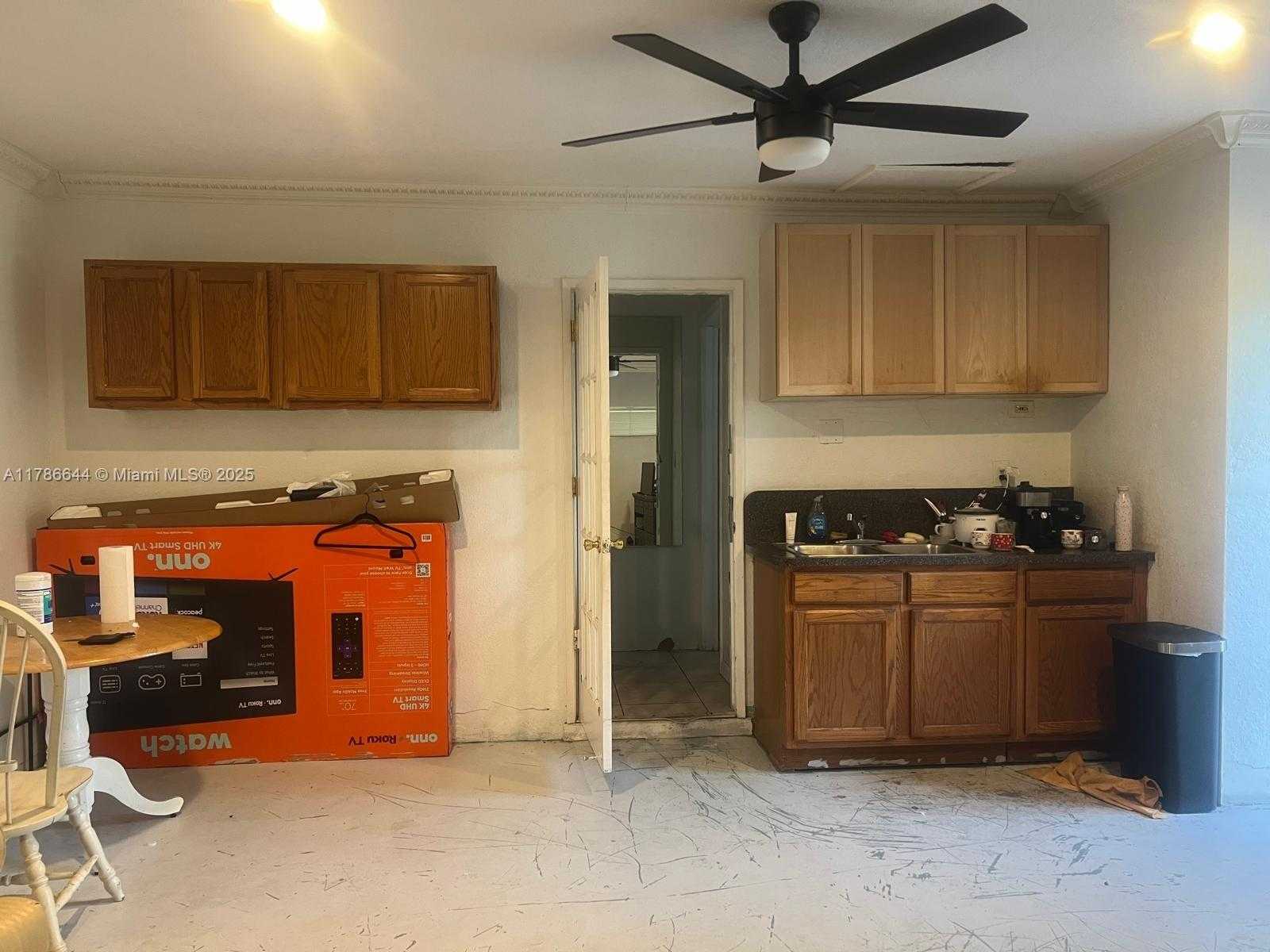 Small Image of 5001 MADISON ST, Hollywood Number 57