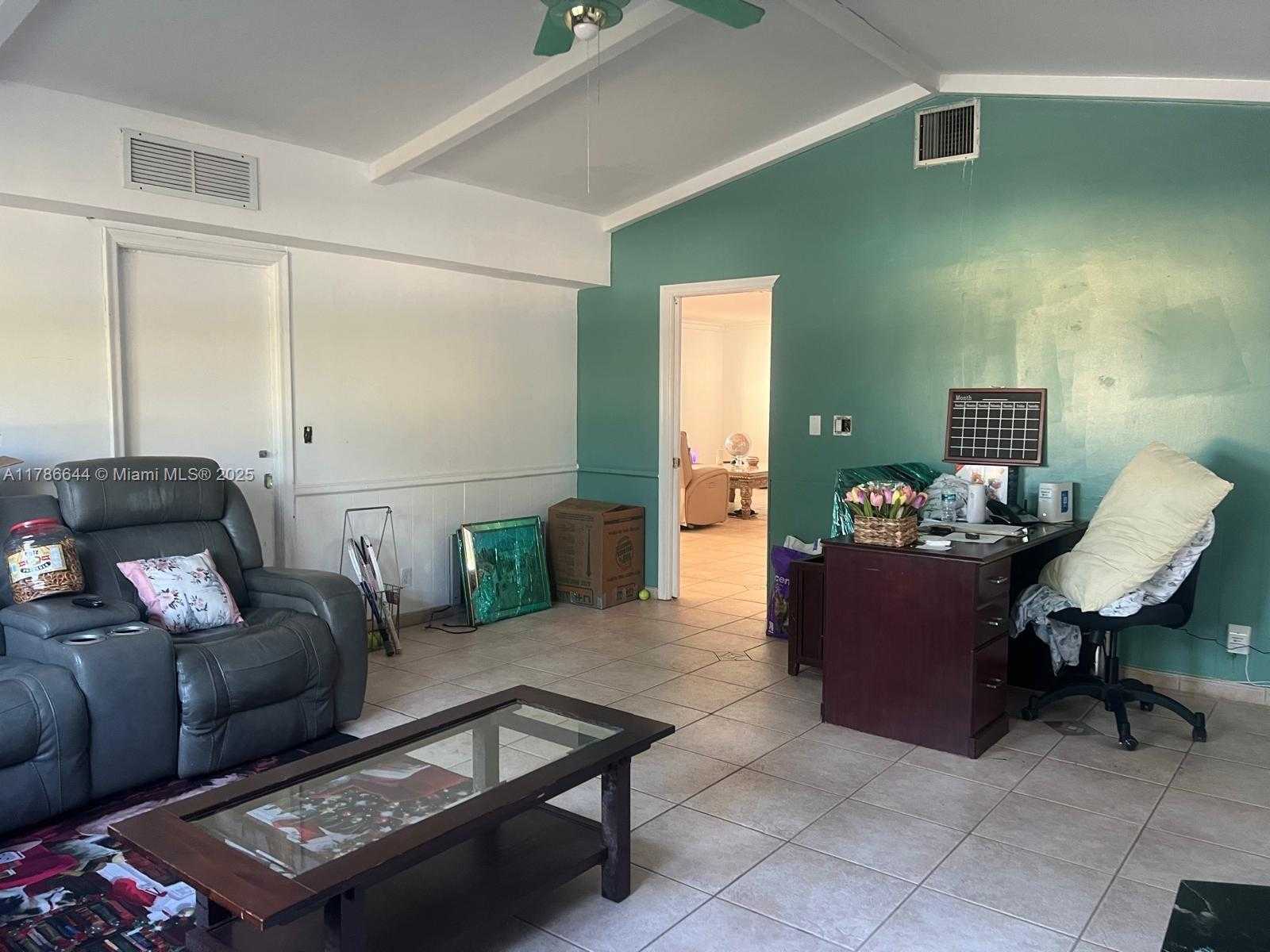 Small Image of 5001 MADISON ST, Hollywood Number 8