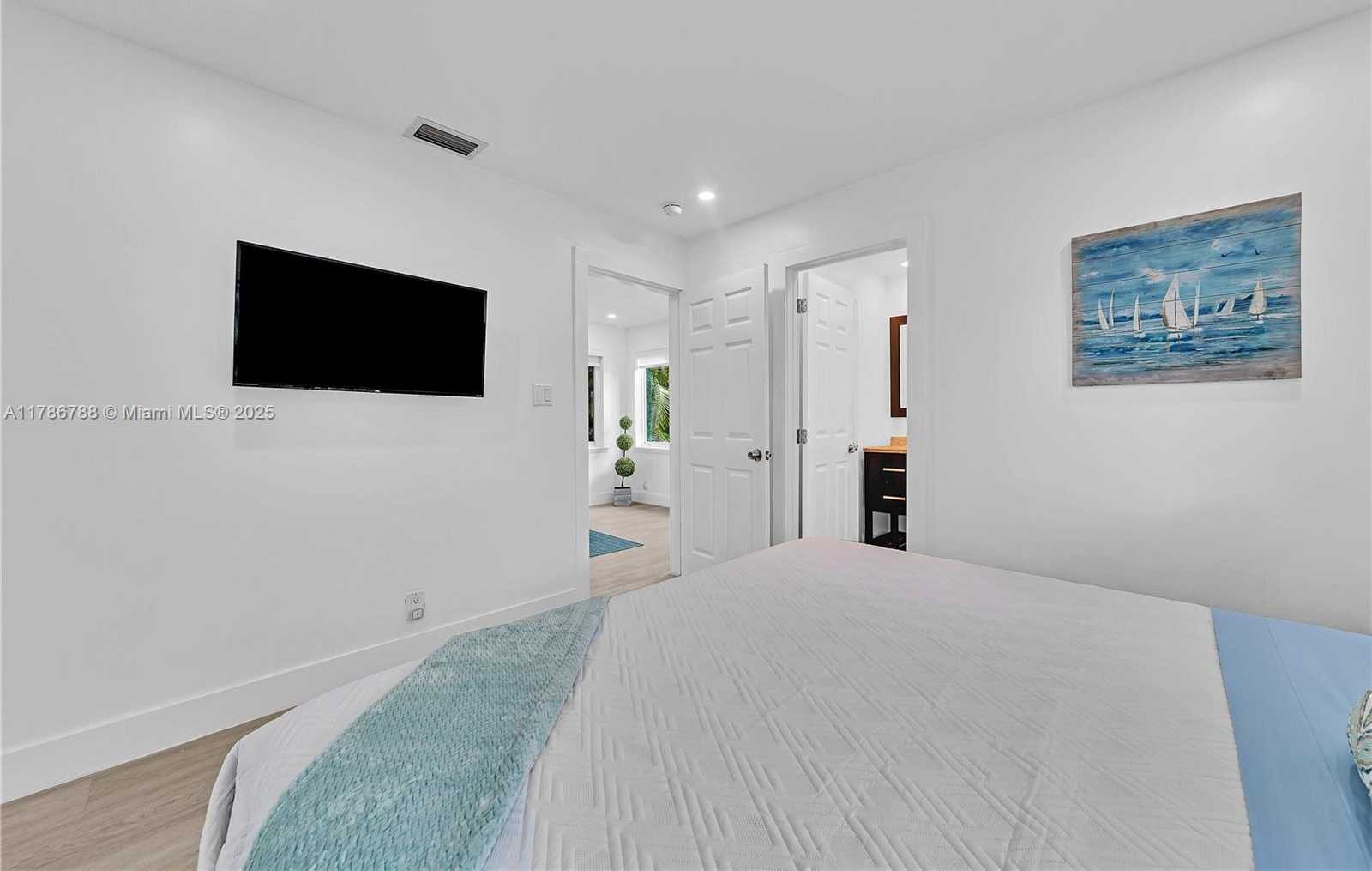 Small Image of 1960 RIVERSIDE DR, Fort Lauderdale Number 20