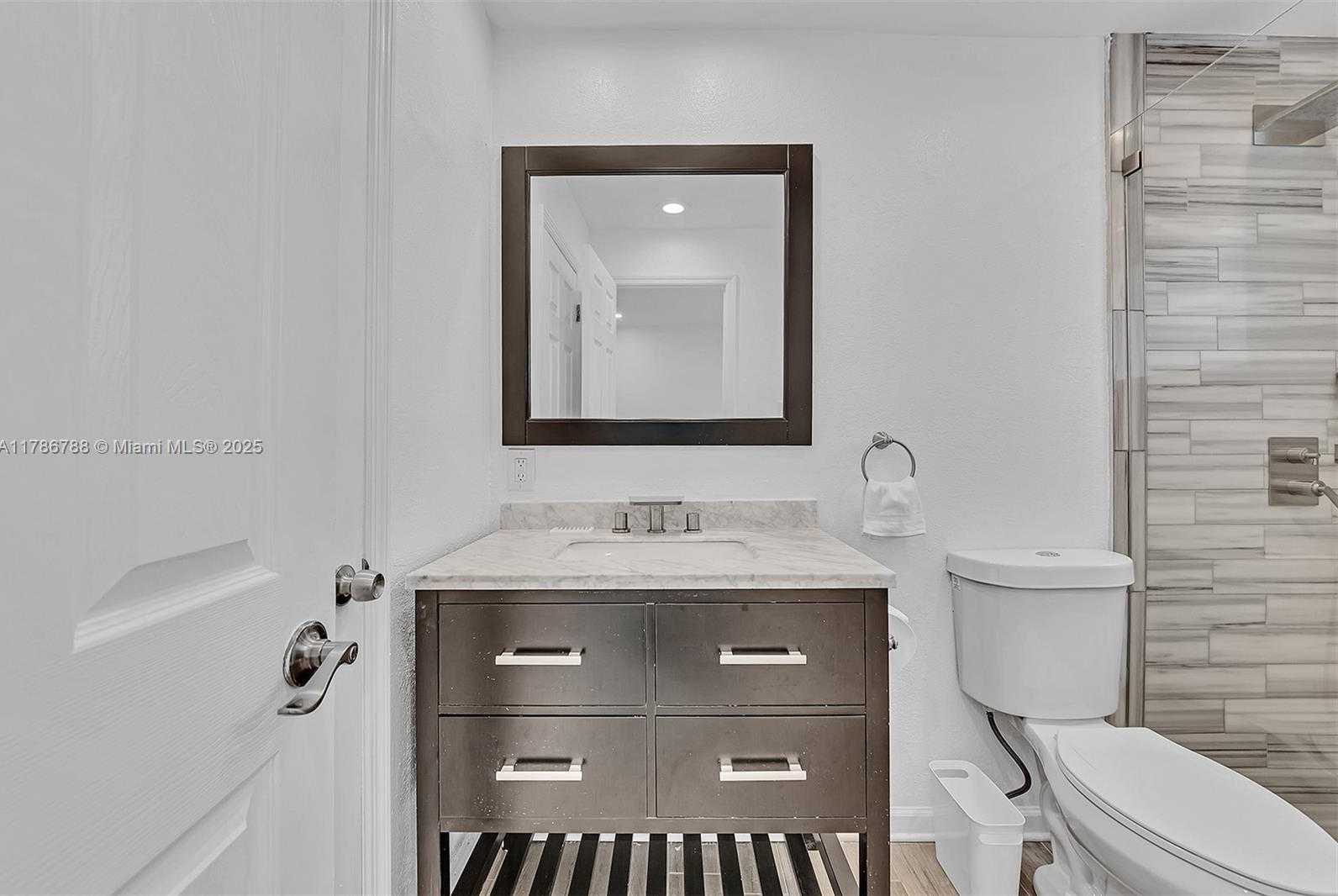 Small Image of 1960 RIVERSIDE DR, Fort Lauderdale Number 21