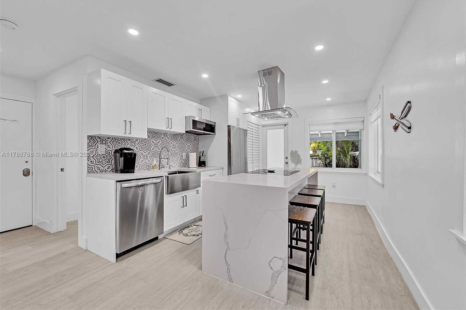 Small Image of 1960 RIVERSIDE DR, Fort Lauderdale Number 27