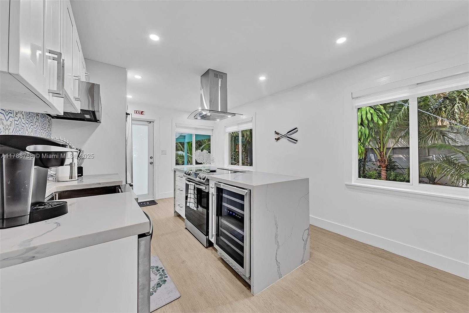 Small Image of 1960 RIVERSIDE DR, Fort Lauderdale Number 35