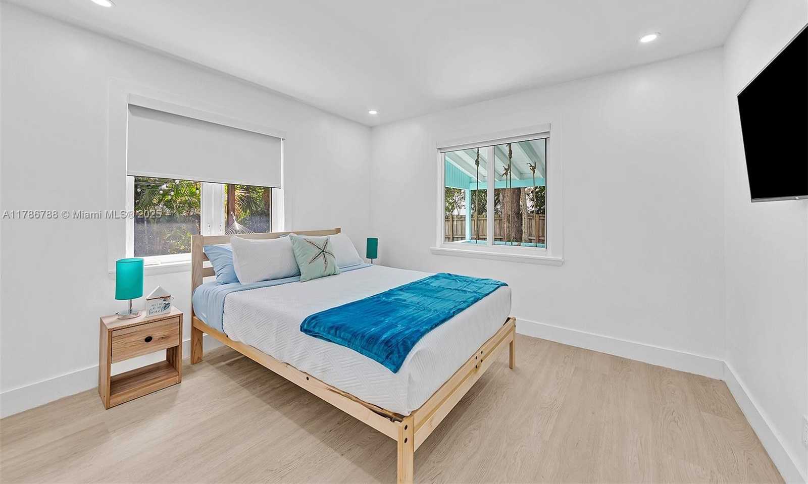 Small Image of 1960 RIVERSIDE DR, Fort Lauderdale Number 45
