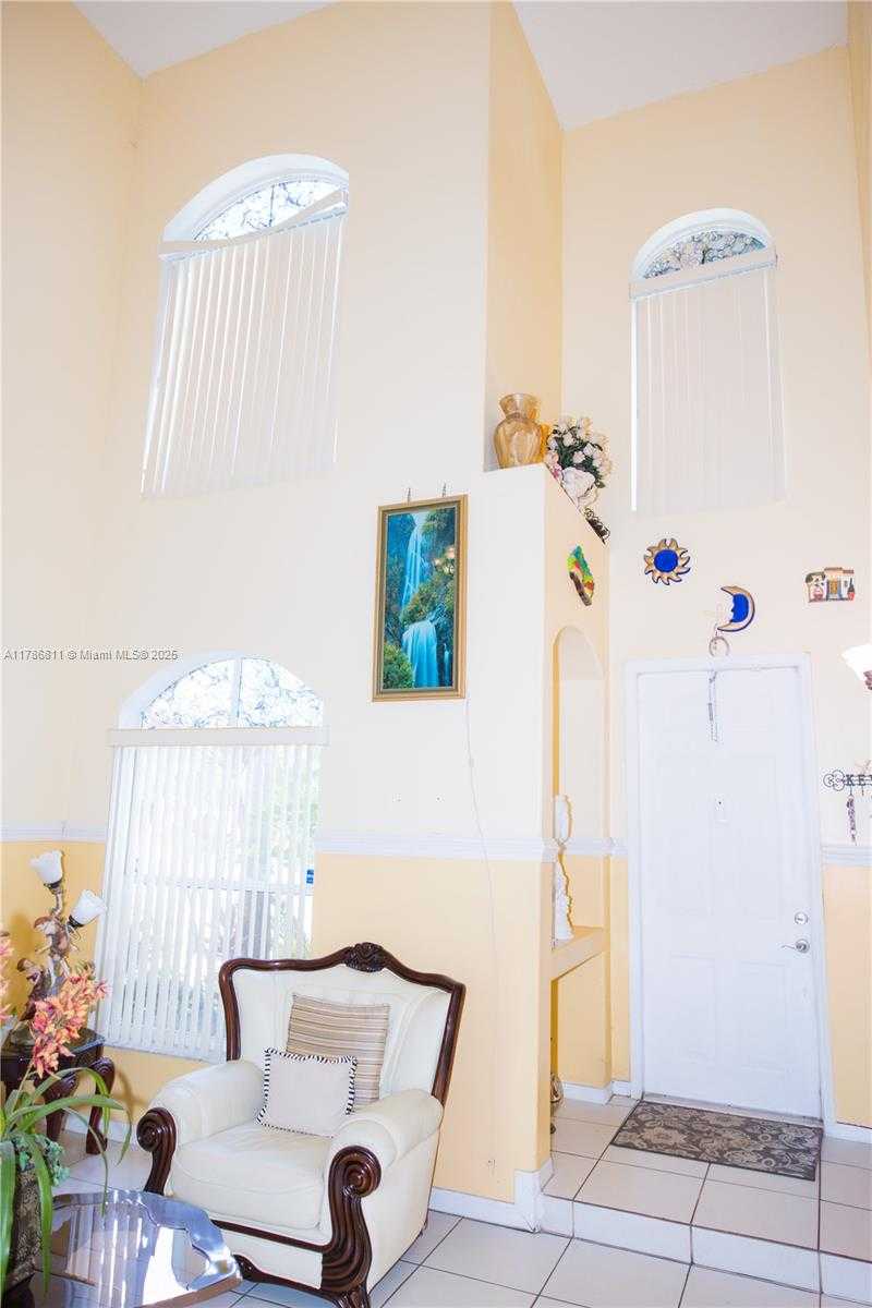 Small Image of 1735 NORTH WEST 77TH AVE, Pembroke Pines Number 6