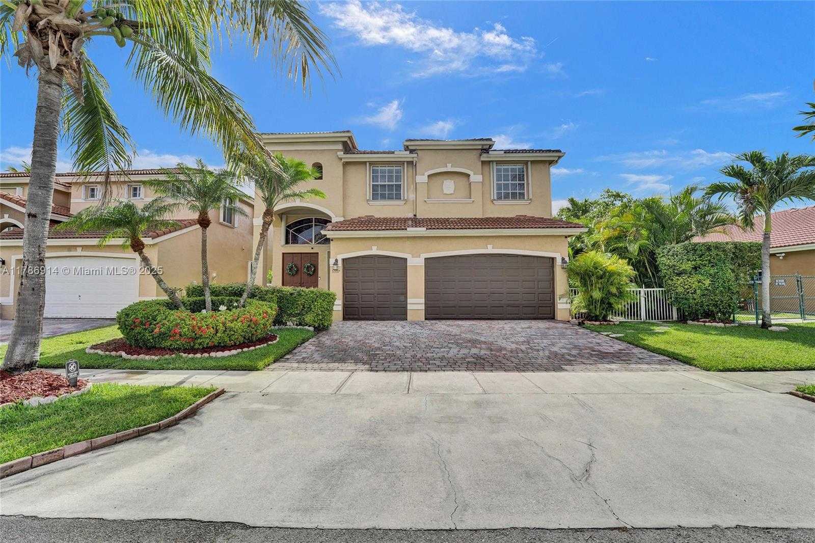 Small Image of 5337 SOUTH WEST 131ST TER, Miramar Number 4