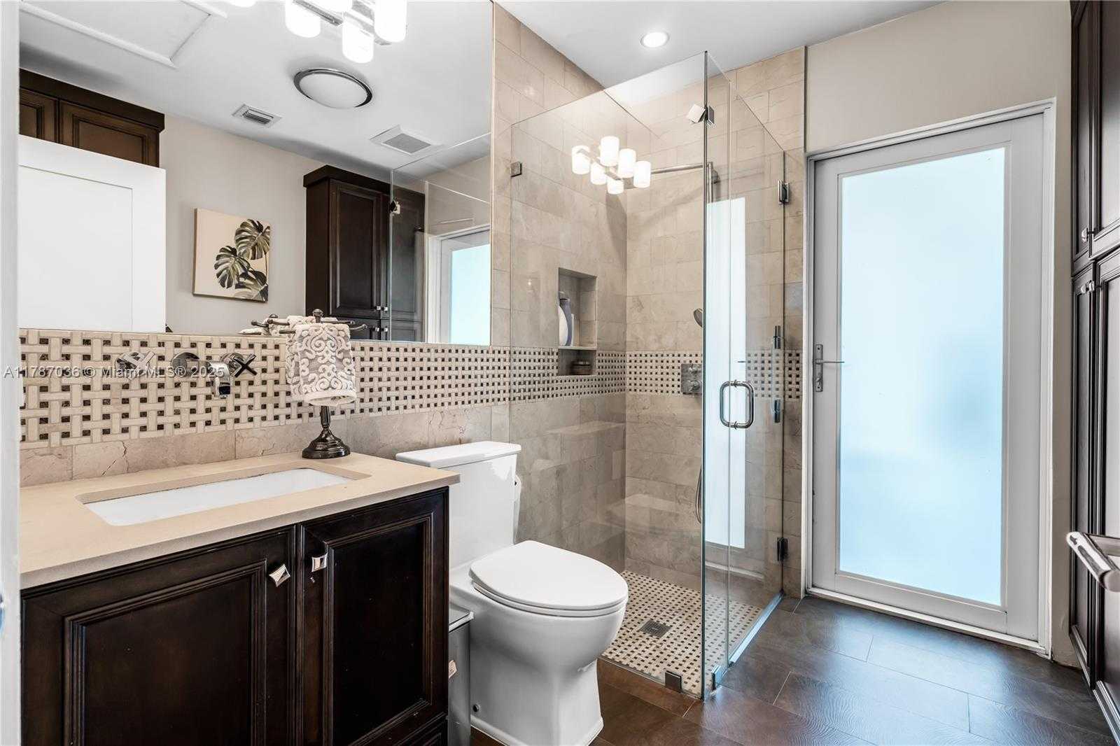 Small Image of 11835 SOUTH WEST 91ST AVE, Miami Number 24