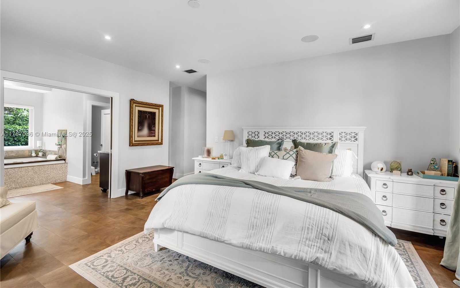 Small Image of 11835 SOUTH WEST 91ST AVE, Miami Number 32