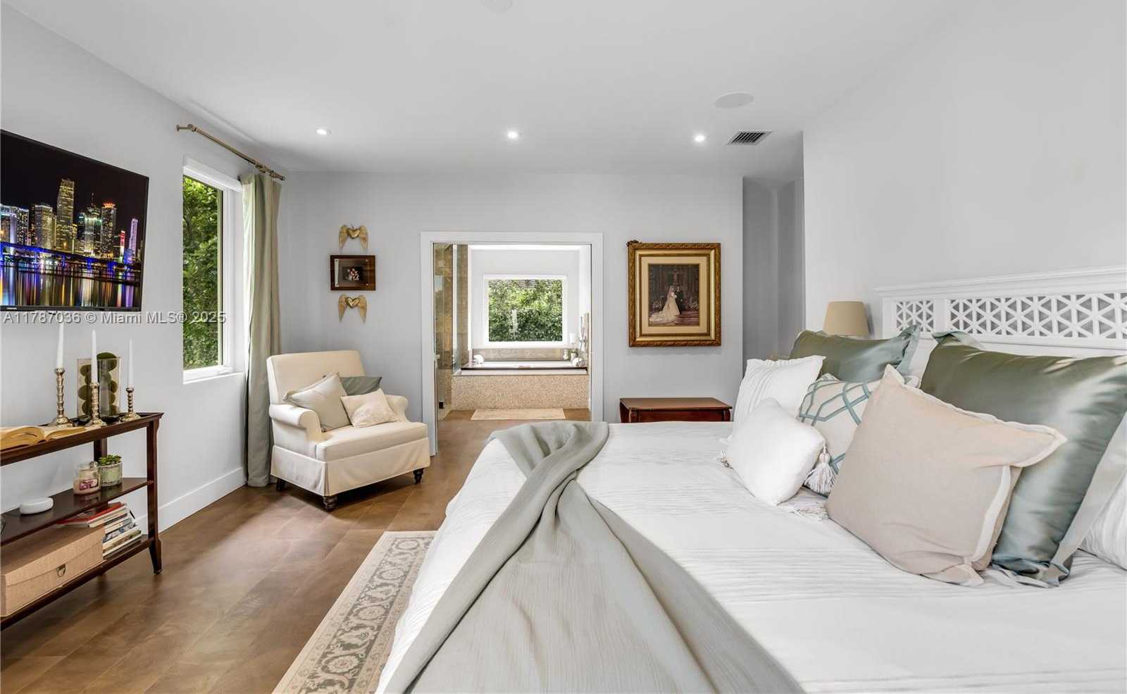 Small Image of 11835 SOUTH WEST 91ST AVE, Miami Number 33