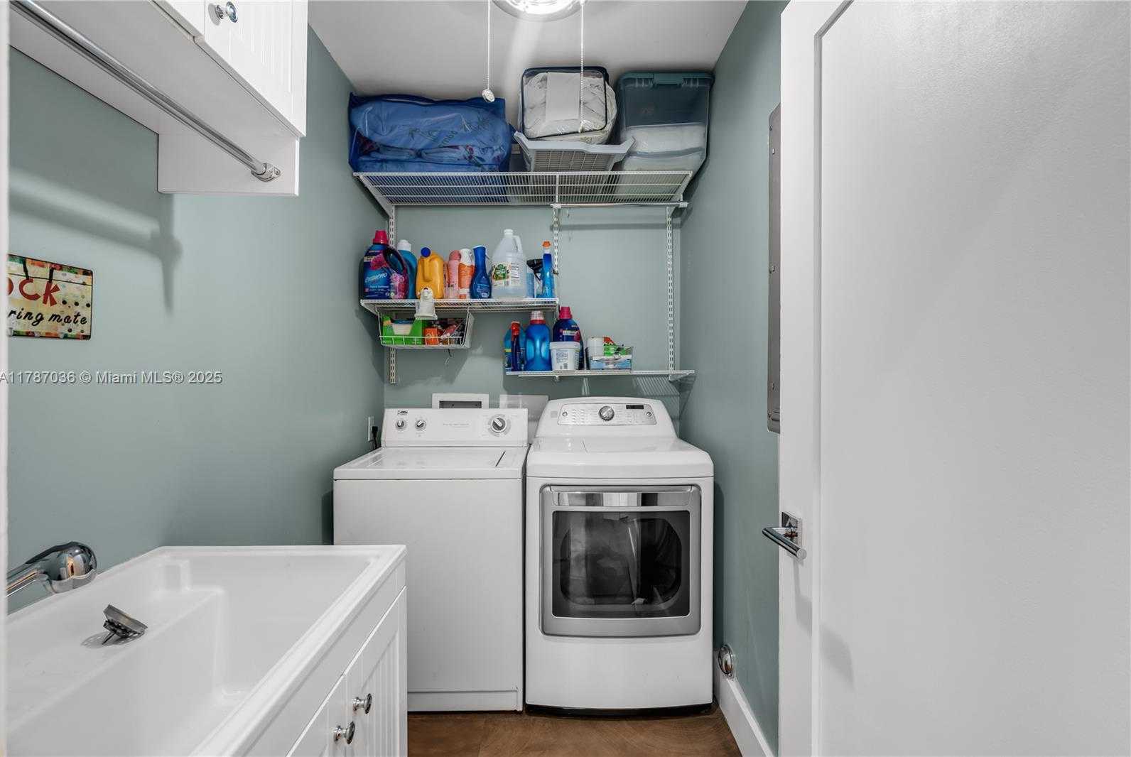 Small Image of 11835 SOUTH WEST 91ST AVE, Miami Number 40