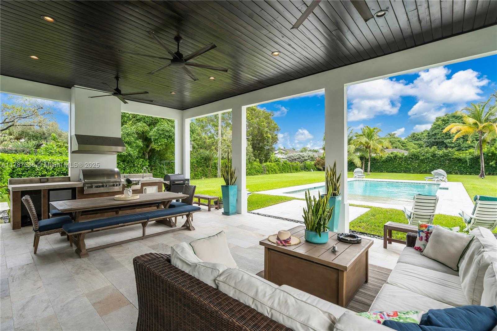 Small Image of 11835 SOUTH WEST 91ST AVE, Miami Number 42