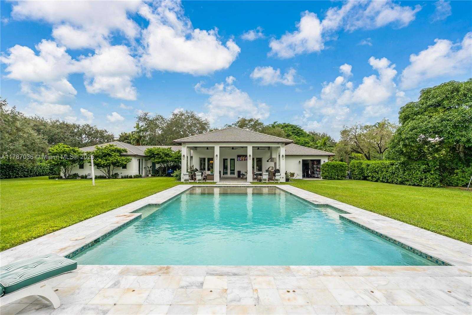 Small Image of 11835 SOUTH WEST 91ST AVE, Miami Number 48