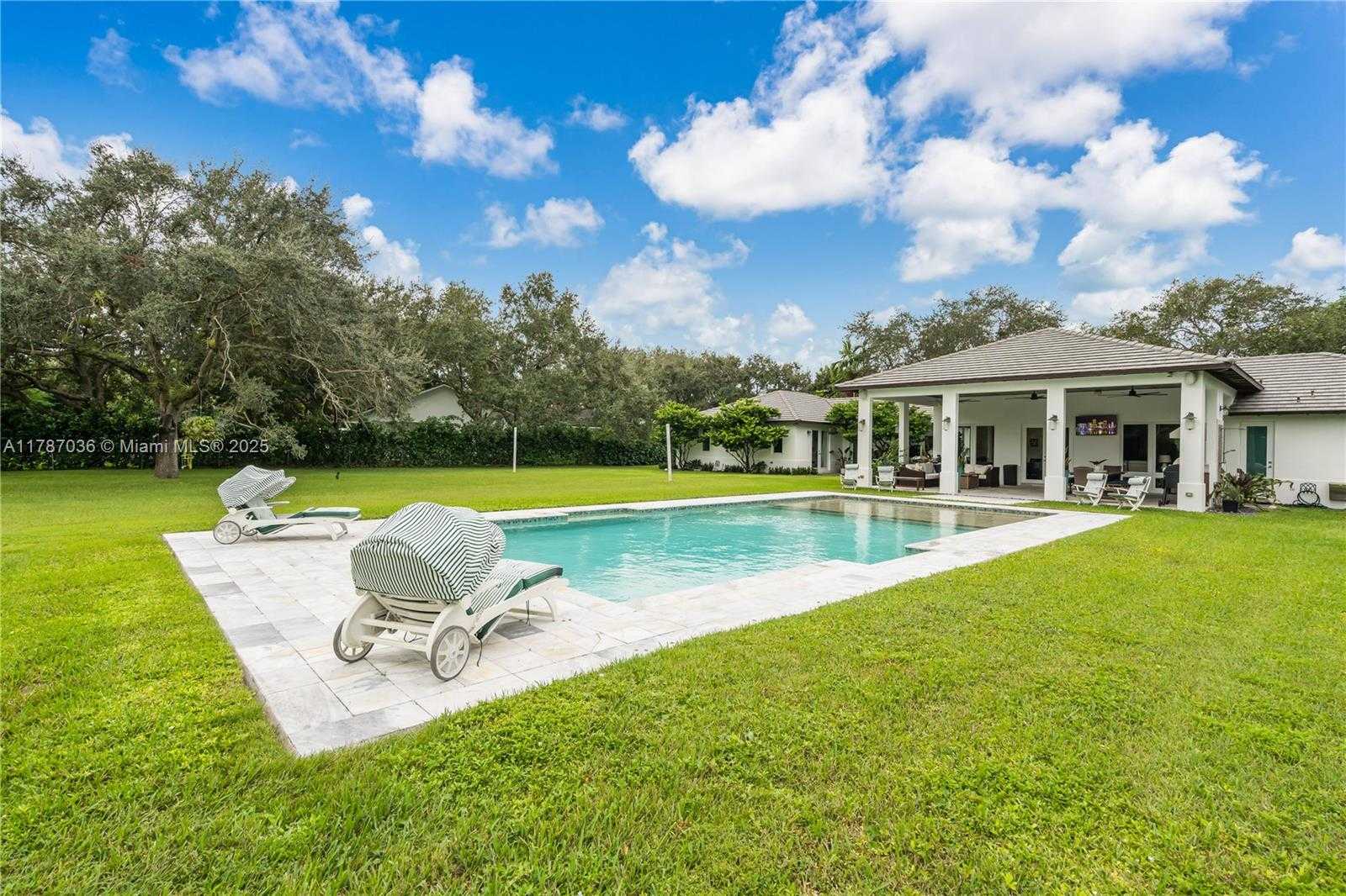 Small Image of 11835 SOUTH WEST 91ST AVE, Miami Number 50