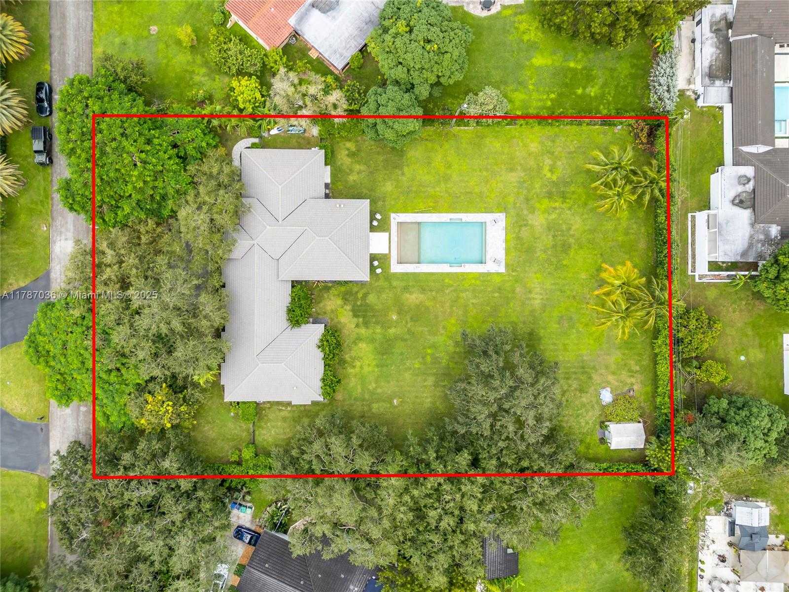 Small Image of 11835 SOUTH WEST 91ST AVE, Miami Number 53