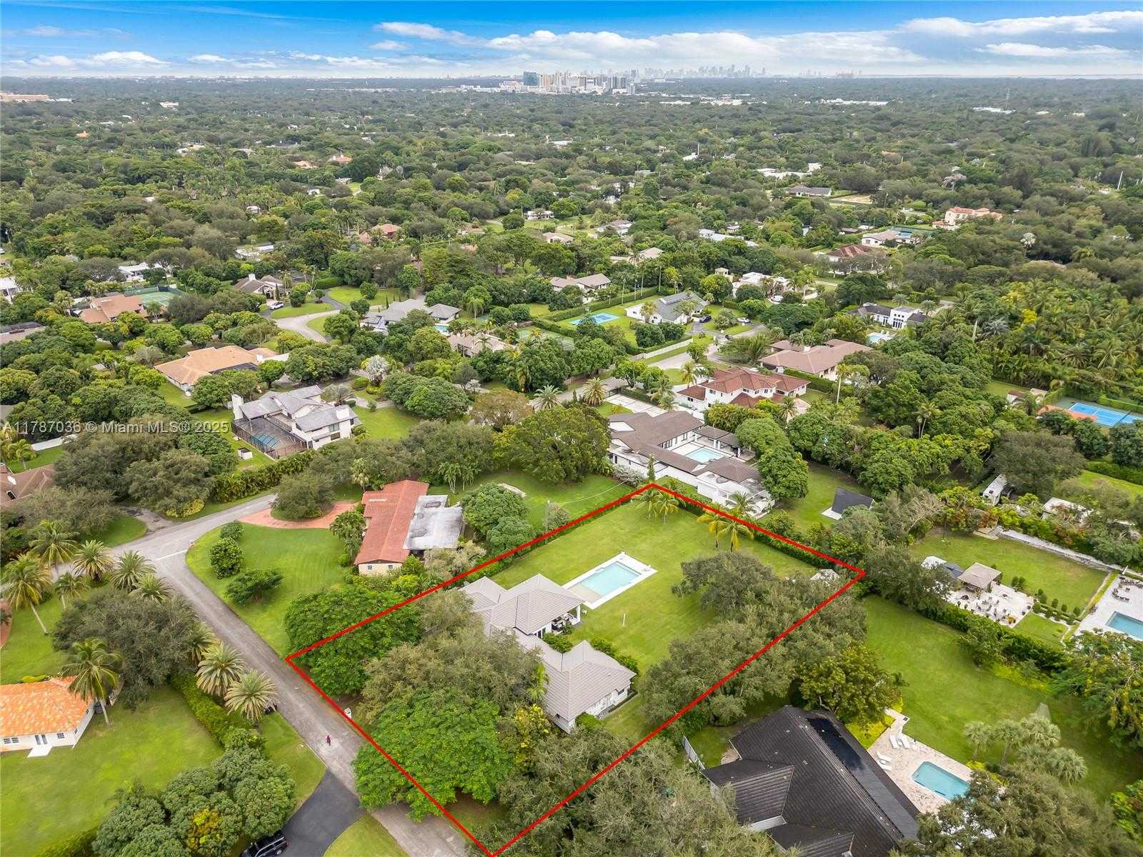 Small Image of 11835 SOUTH WEST 91ST AVE, Miami Number 55