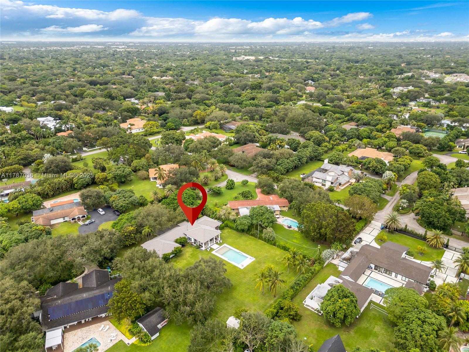 Small Image of 11835 SOUTH WEST 91ST AVE, Miami Number 57