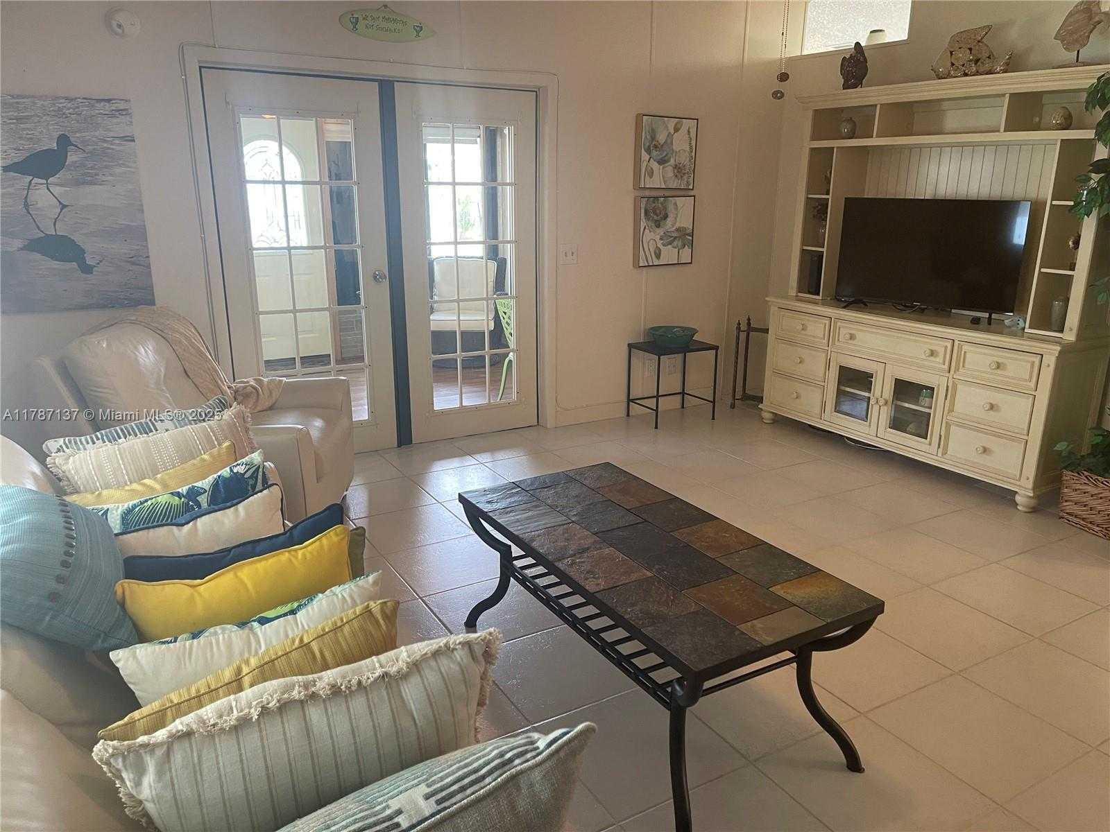 Small Image of 619, Boynton Beach Number 10