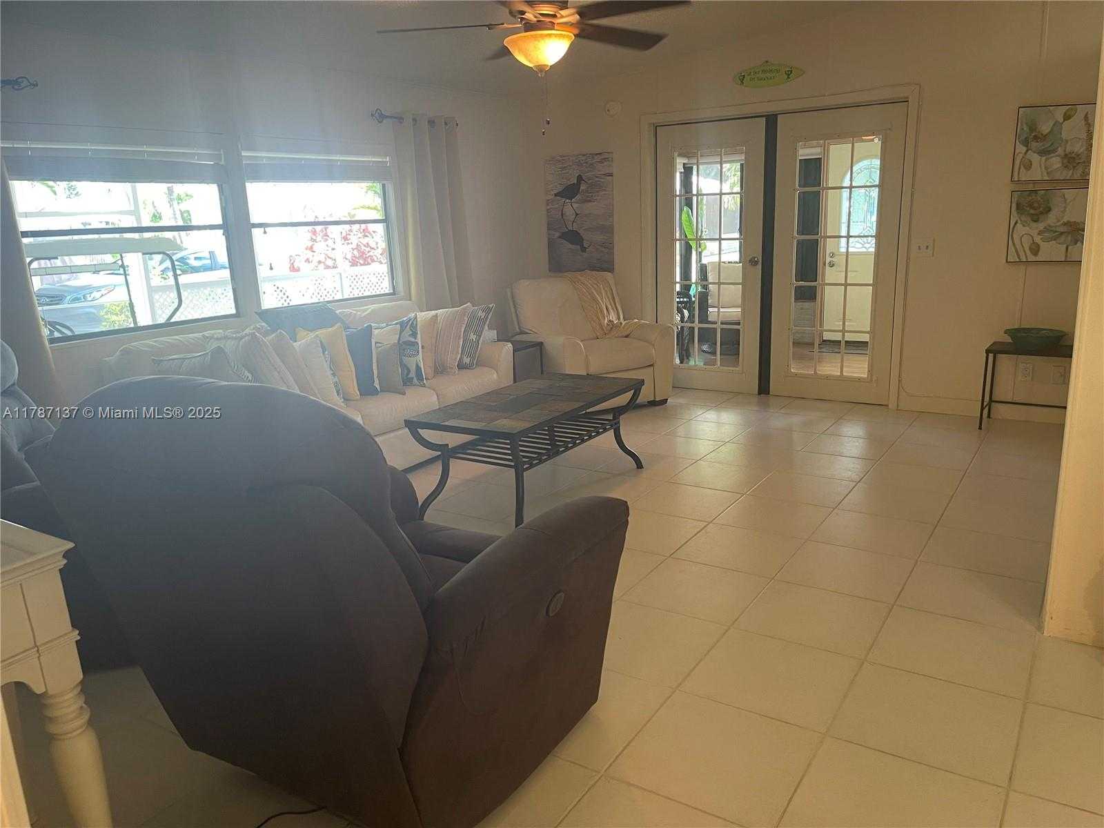 Small Image of 619, Boynton Beach Number 11