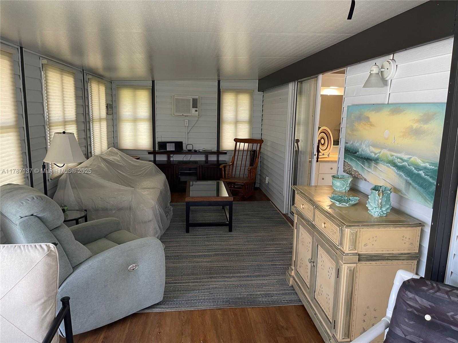 Small Image of 619, Boynton Beach Number 24