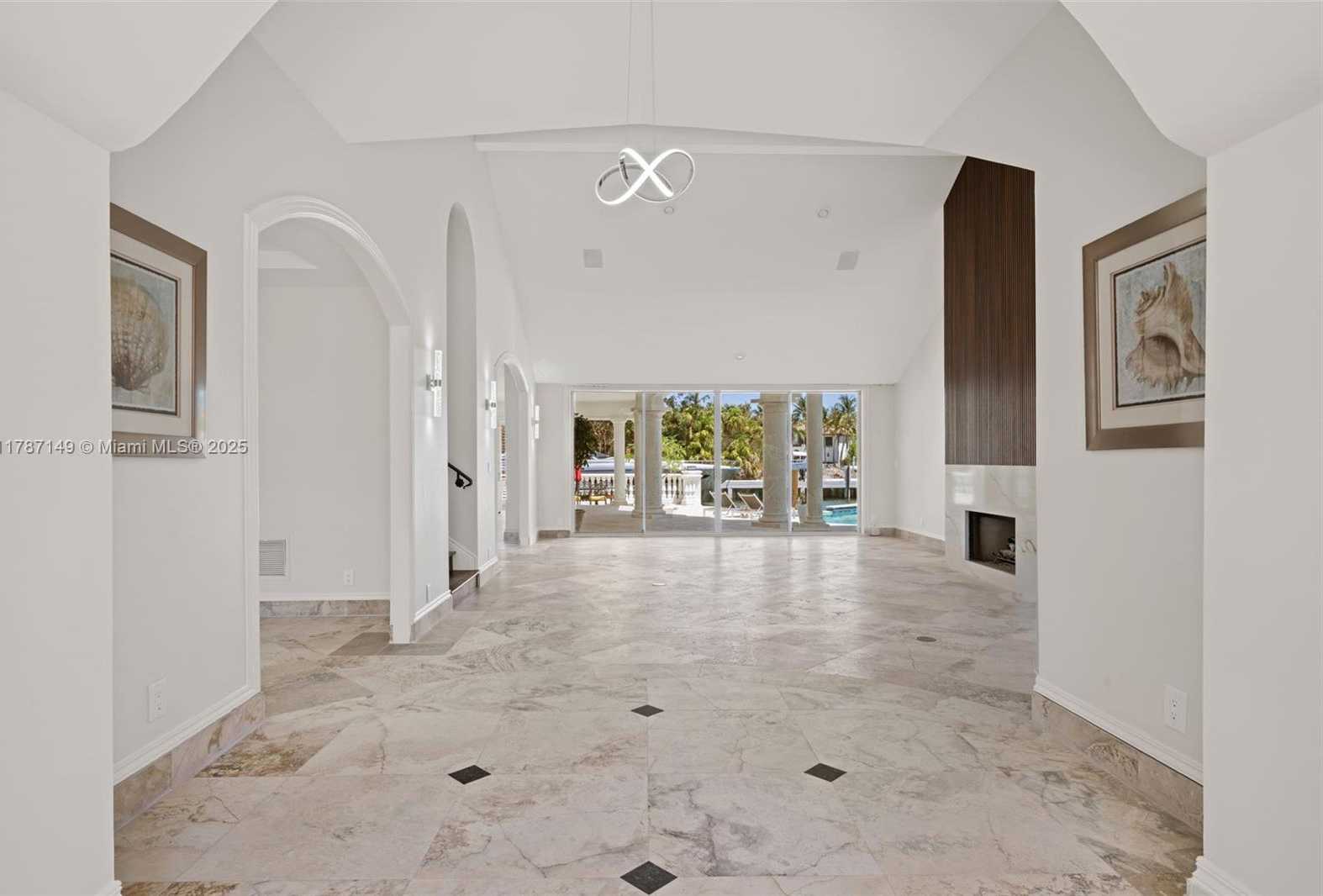 Small Image of 2561 LUCILLE DR, Fort Lauderdale Number 11