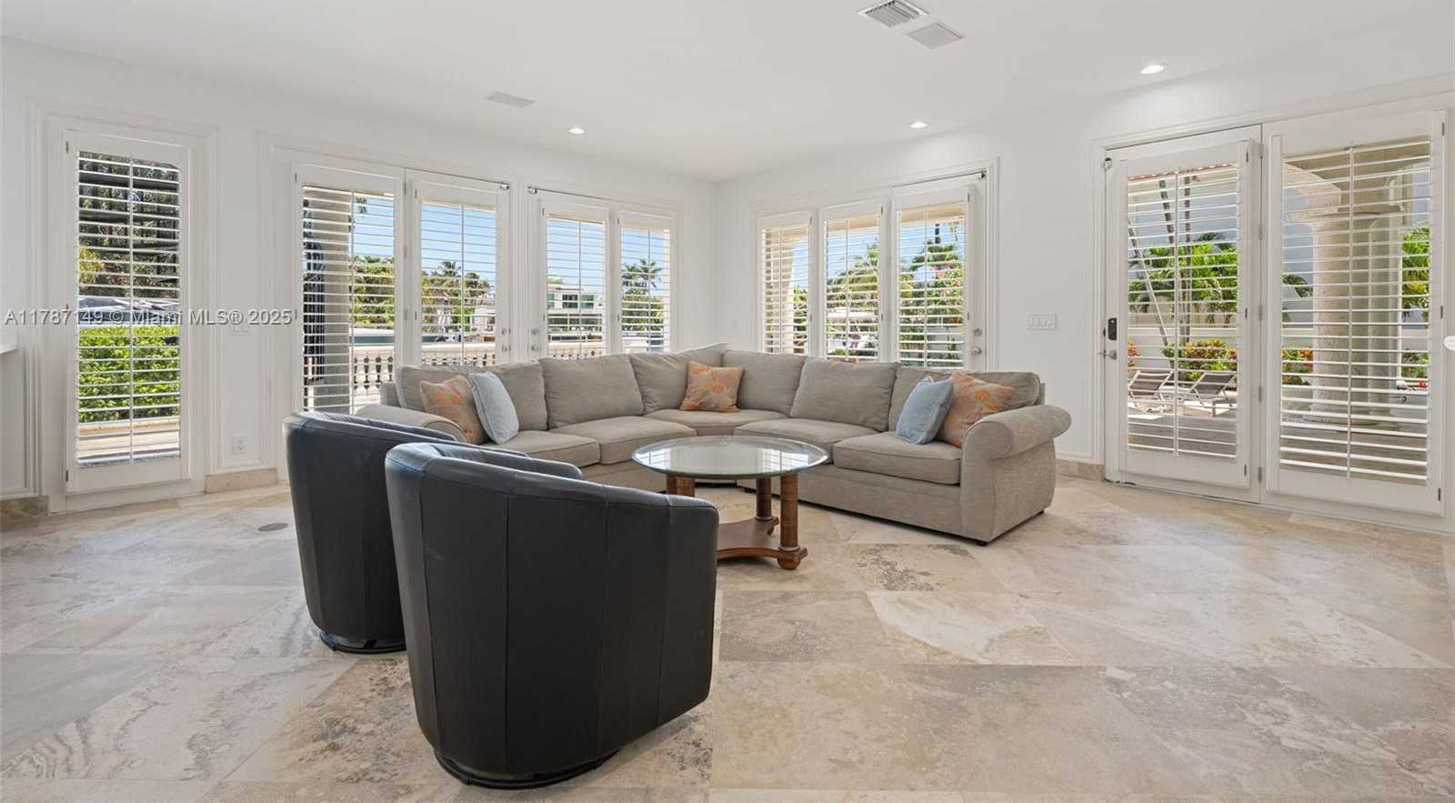 Small Image of 2561 LUCILLE DR, Fort Lauderdale Number 20