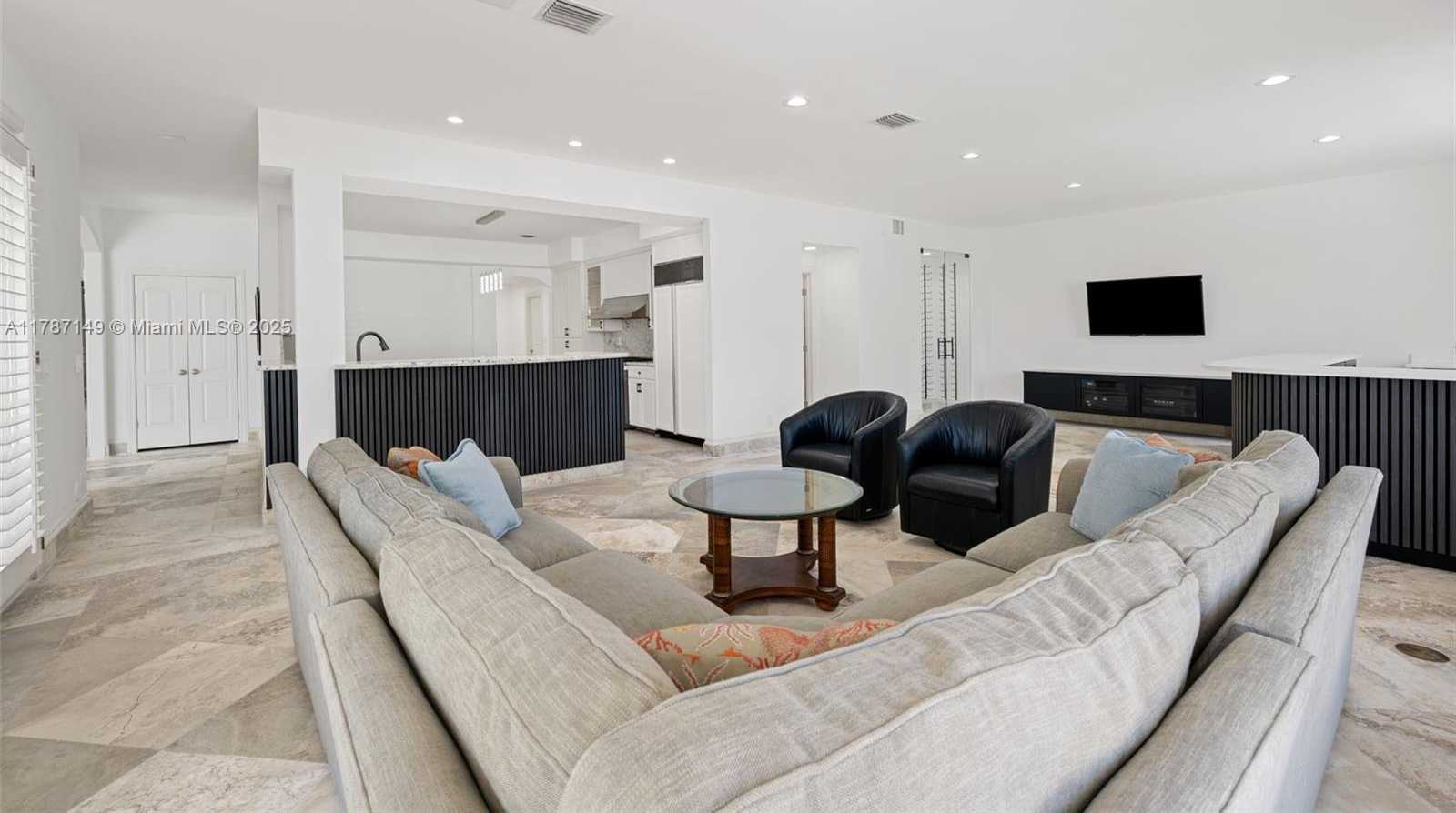 Small Image of 2561 LUCILLE DR, Fort Lauderdale Number 21