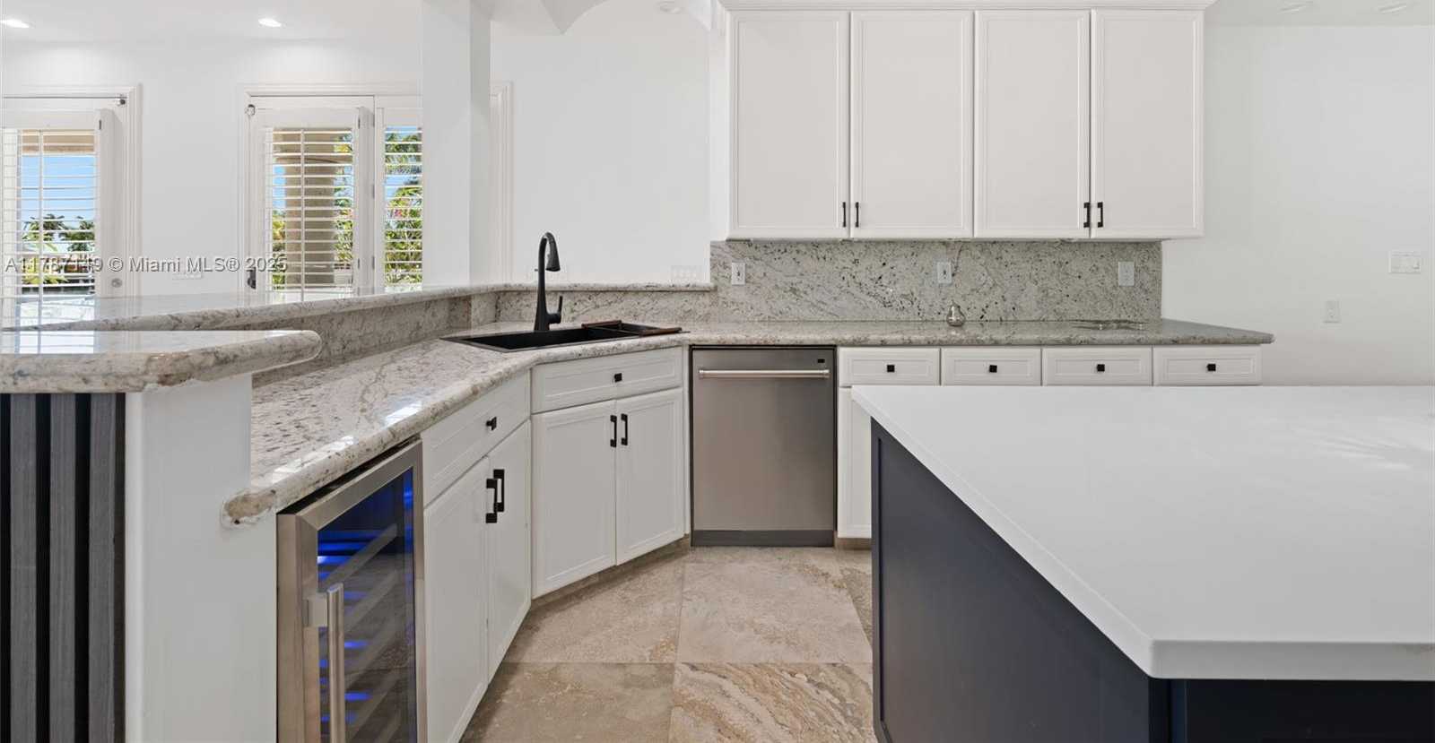 Small Image of 2561 LUCILLE DR, Fort Lauderdale Number 26