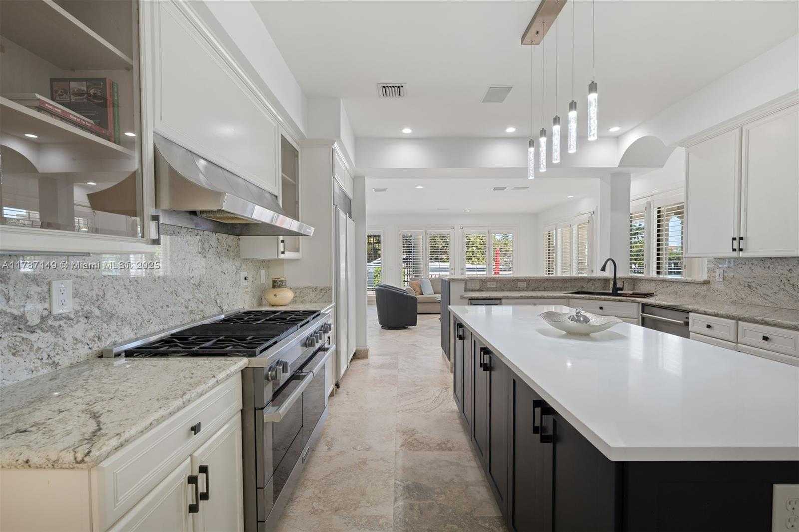 Small Image of 2561 LUCILLE DR, Fort Lauderdale Number 29