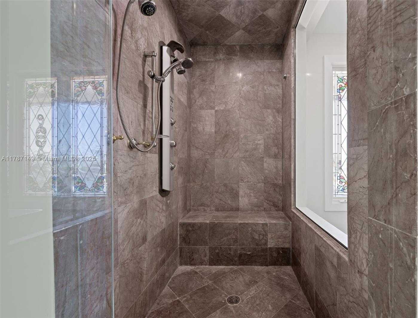 Small Image of 2561 LUCILLE DR, Fort Lauderdale Number 60