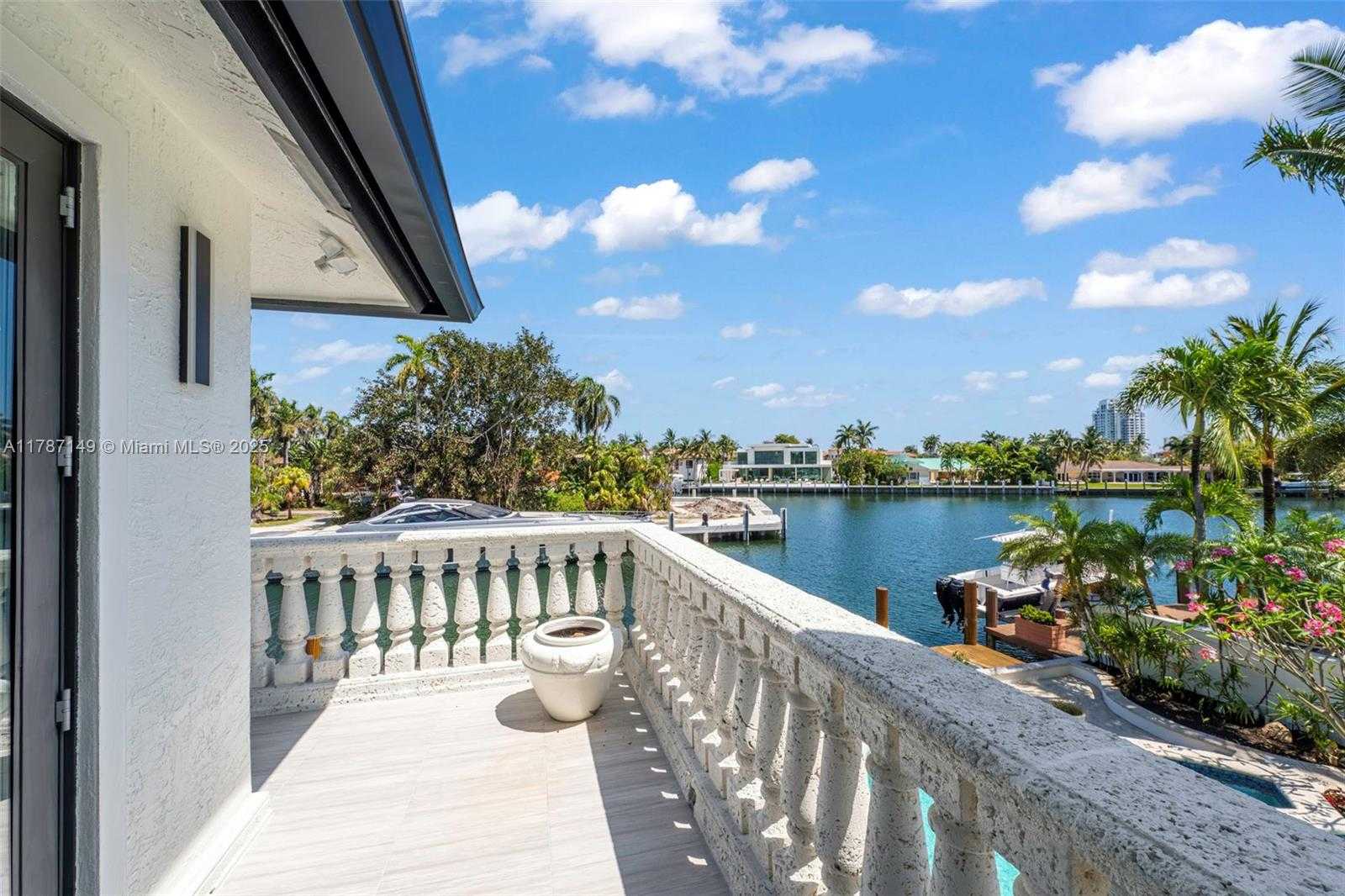 Small Image of 2561 LUCILLE DR, Fort Lauderdale Number 67