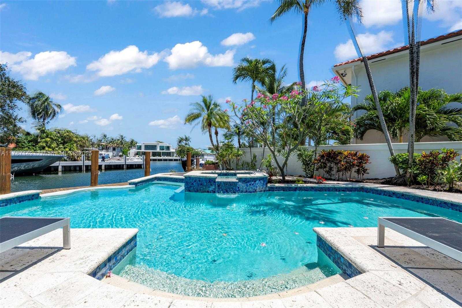 Small Image of 2561 LUCILLE DR, Fort Lauderdale Number 70