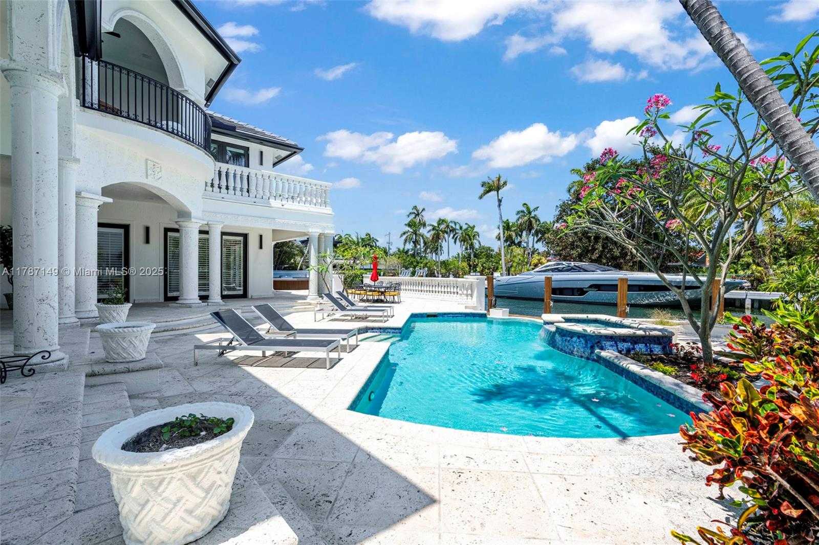 Small Image of 2561 LUCILLE DR, Fort Lauderdale Number 72