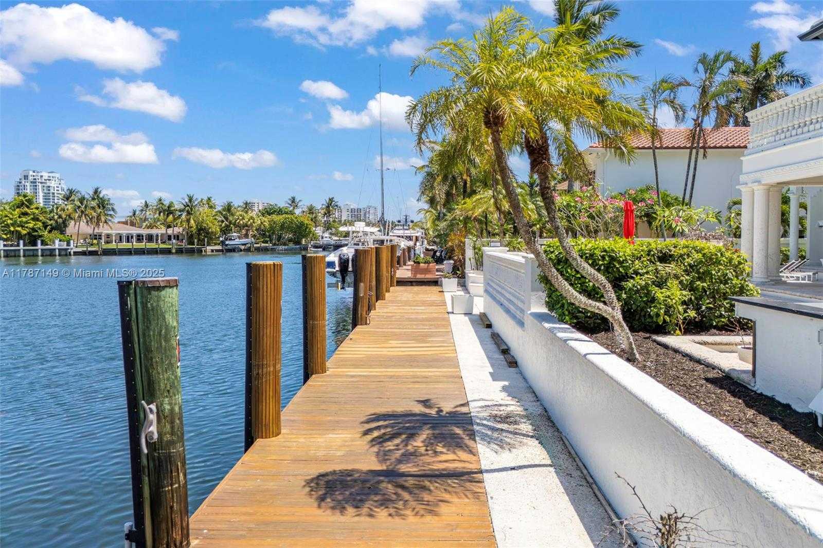 Small Image of 2561 LUCILLE DR, Fort Lauderdale Number 75