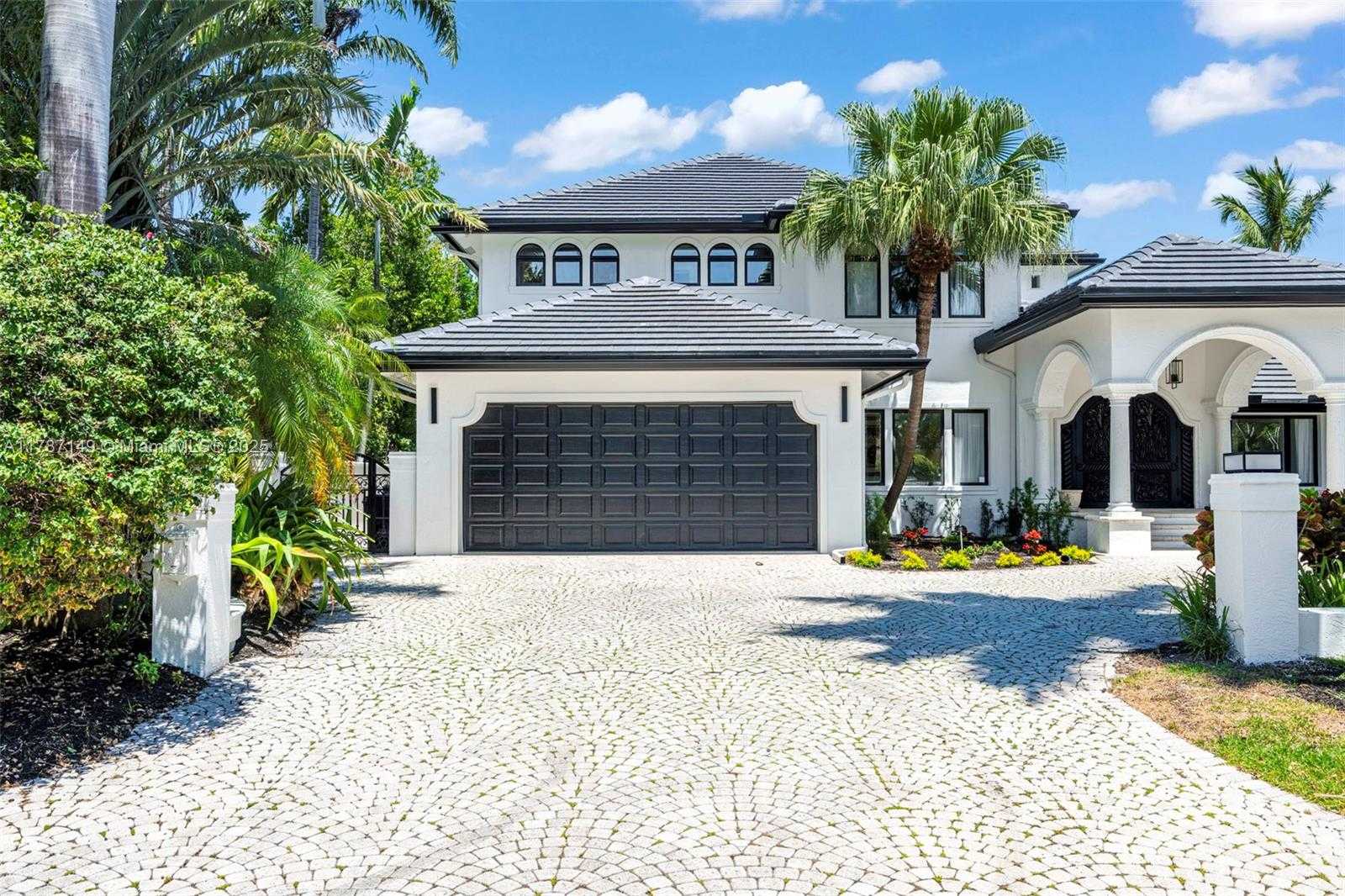 Small Image of 2561 LUCILLE DR, Fort Lauderdale Number 9