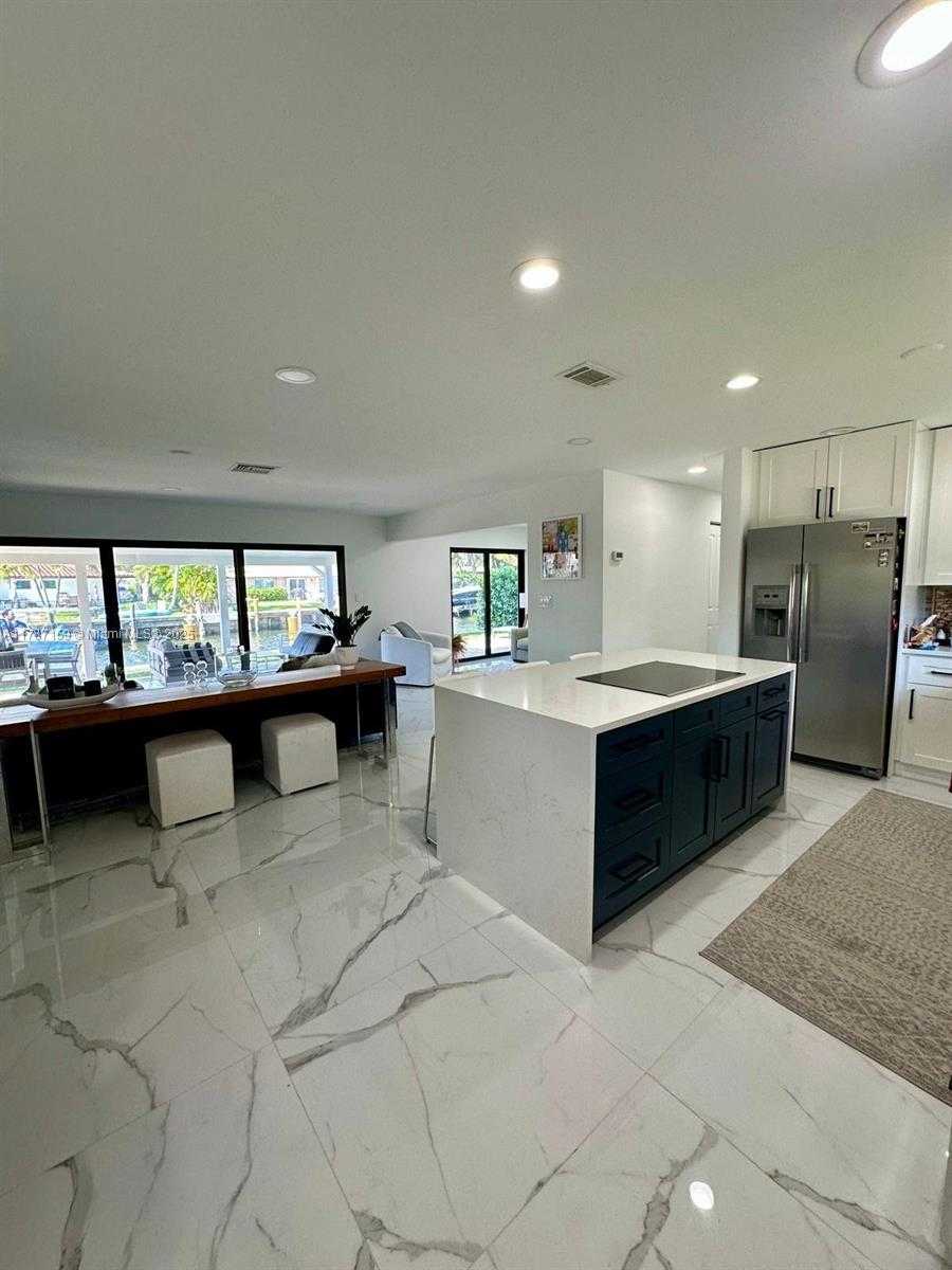 Small Image of 2501 NORTH EAST 50TH ST, Lighthouse Point Number 13