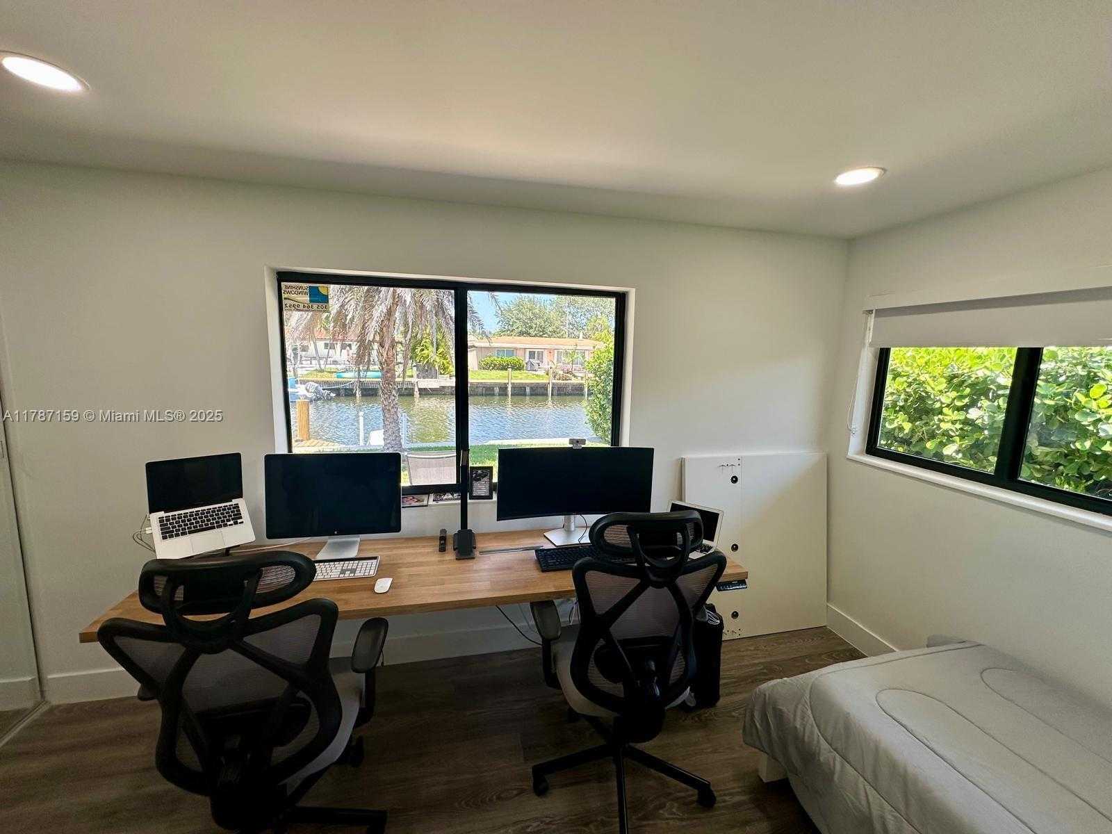 Small Image of 2501 NORTH EAST 50TH ST, Lighthouse Point Number 28