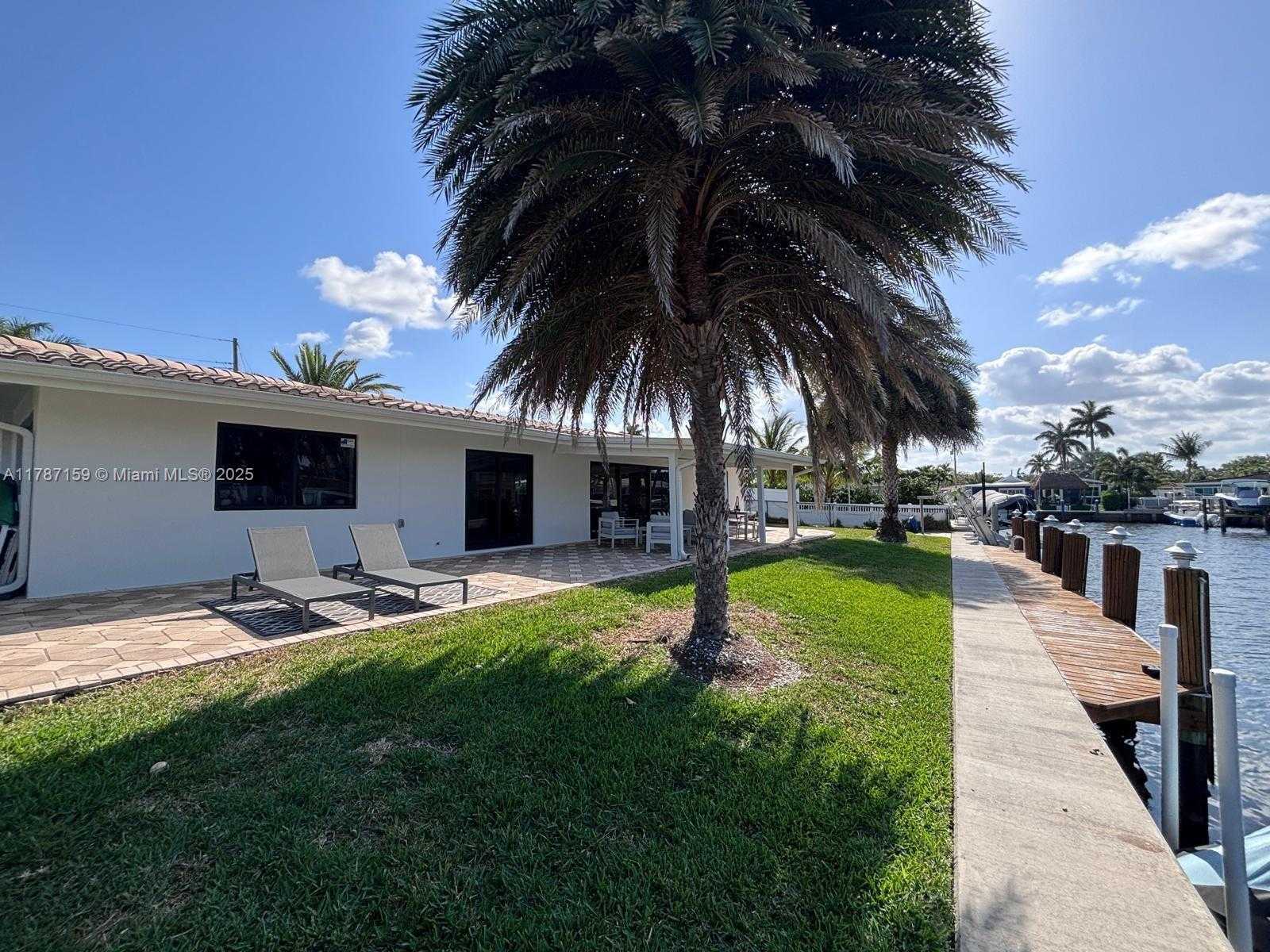 Small Image of 2501 NORTH EAST 50TH ST, Lighthouse Point Number 33
