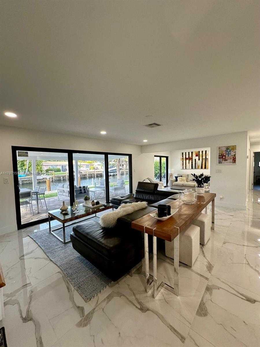 Small Image of 2501 NORTH EAST 50TH ST, Lighthouse Point Number 8