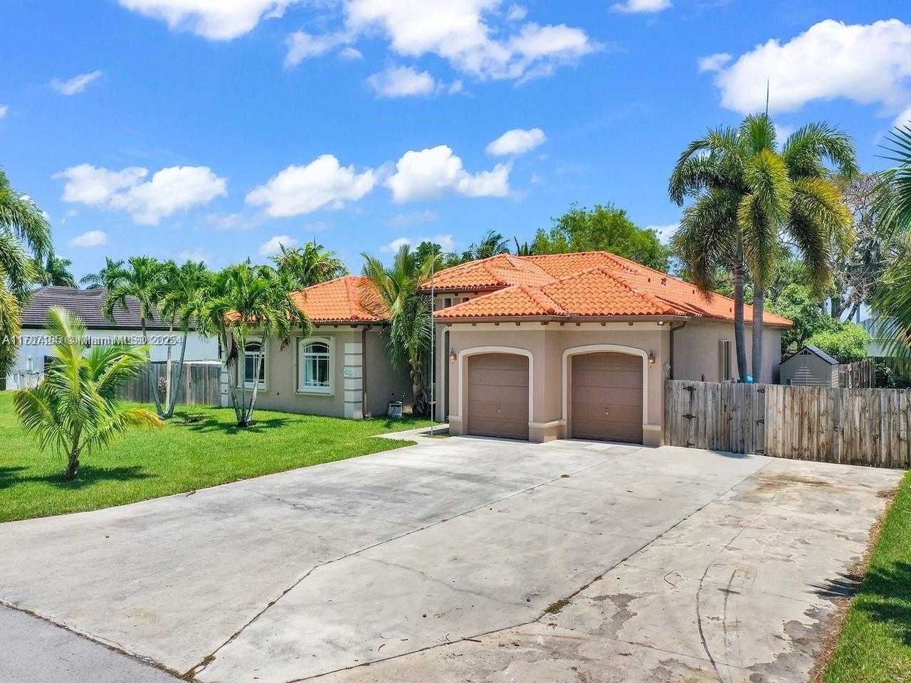 Small Image of 32283 SOUTH WEST 205TH AVE, Homestead Number 2