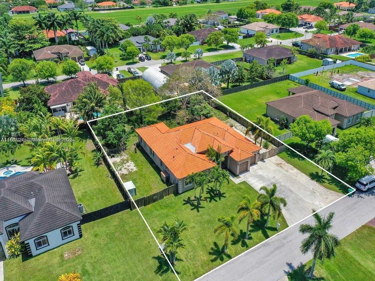 Small Image of 32283 SOUTH WEST 205TH AVE, Homestead Number 3