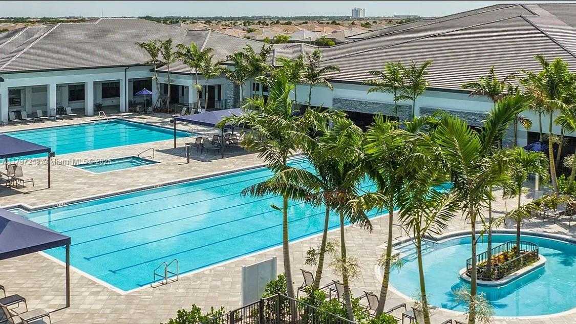Small Image of 12612 SOUTH WEST GREEN CREEK DR, Port St. Lucie Number 30