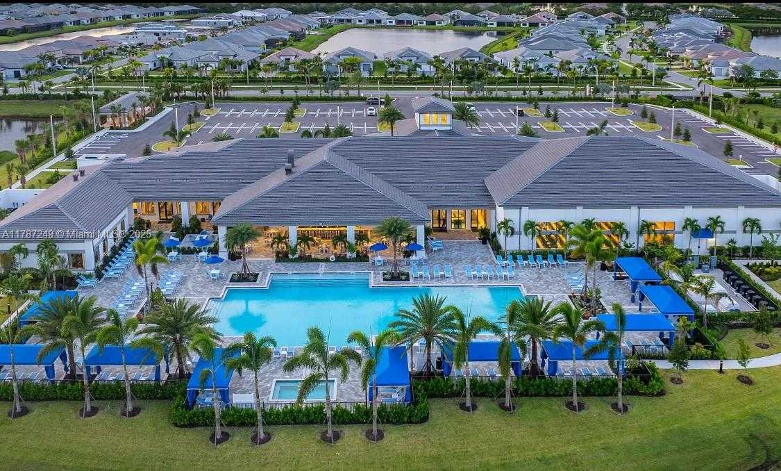 Small Image of 12612 SOUTH WEST GREEN CREEK DR, Port St. Lucie Number 34