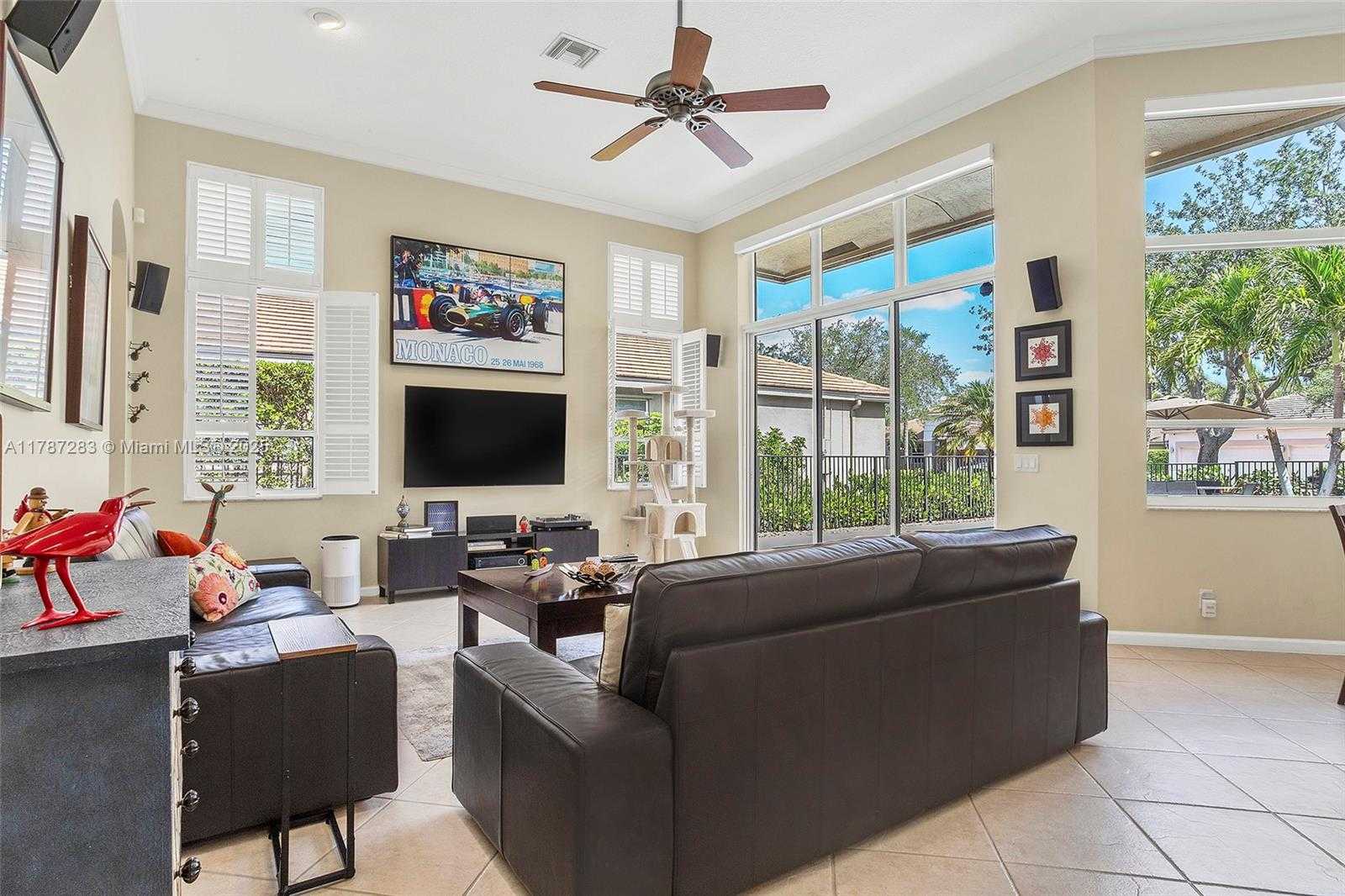 Small Image of 3848 OAK RIDGE CIR, Weston Number 21