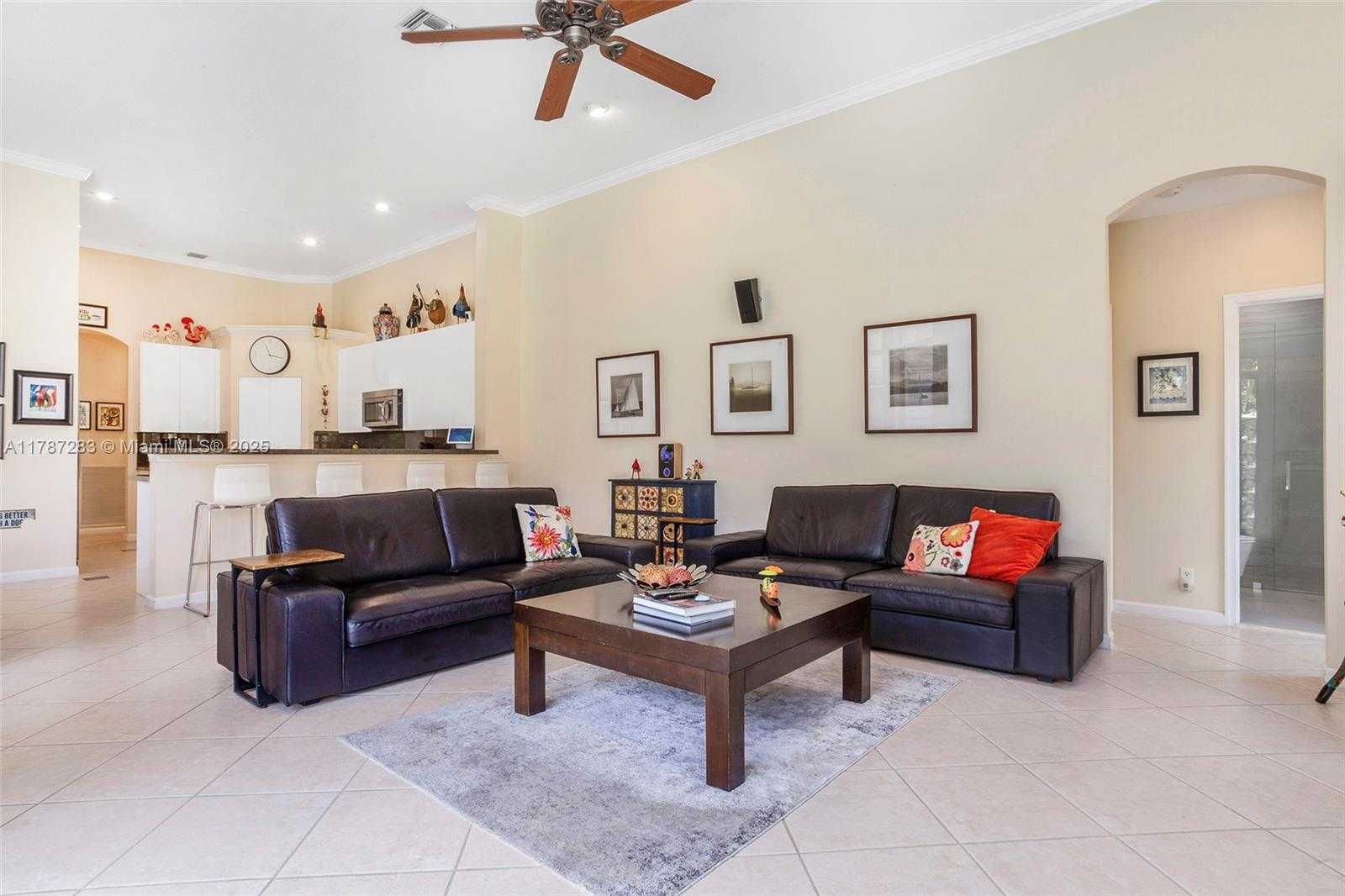 Small Image of 3848 OAK RIDGE CIR, Weston Number 23