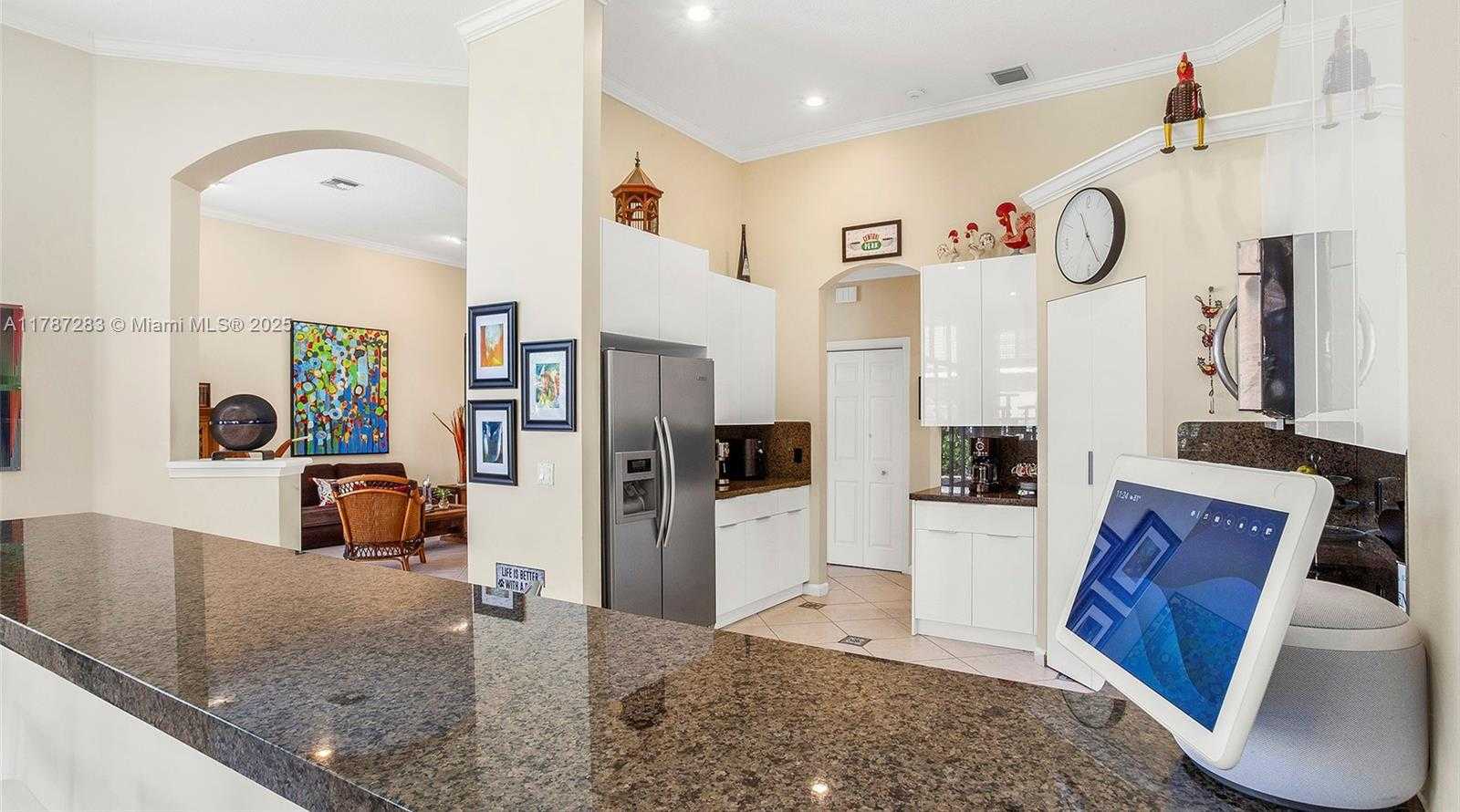 Small Image of 3848 OAK RIDGE CIR, Weston Number 29